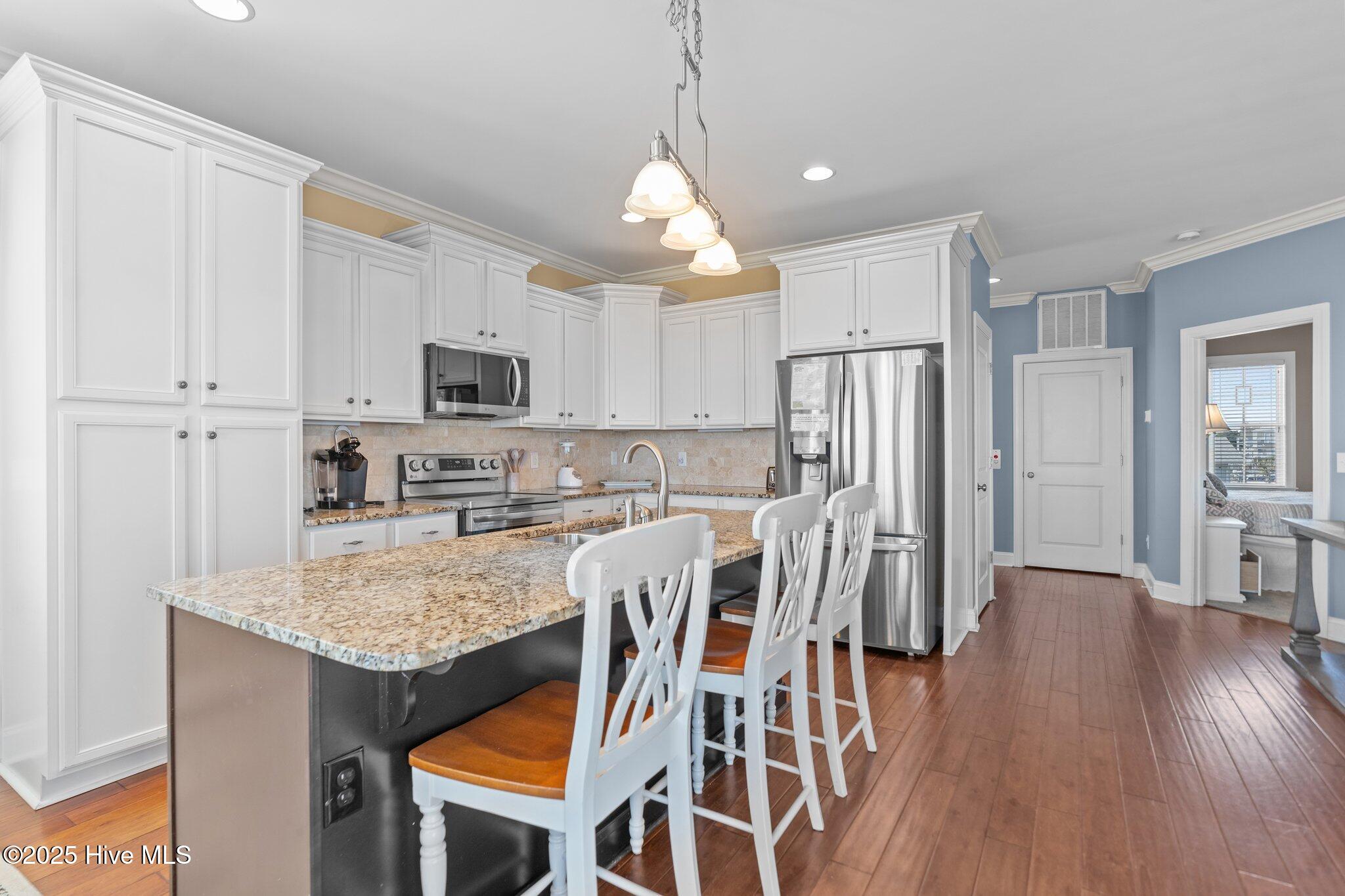 911 Ocean Boulevard W, Holden Beach, NC 28462 – photo 9: 5-web-or-mls-DSC08996