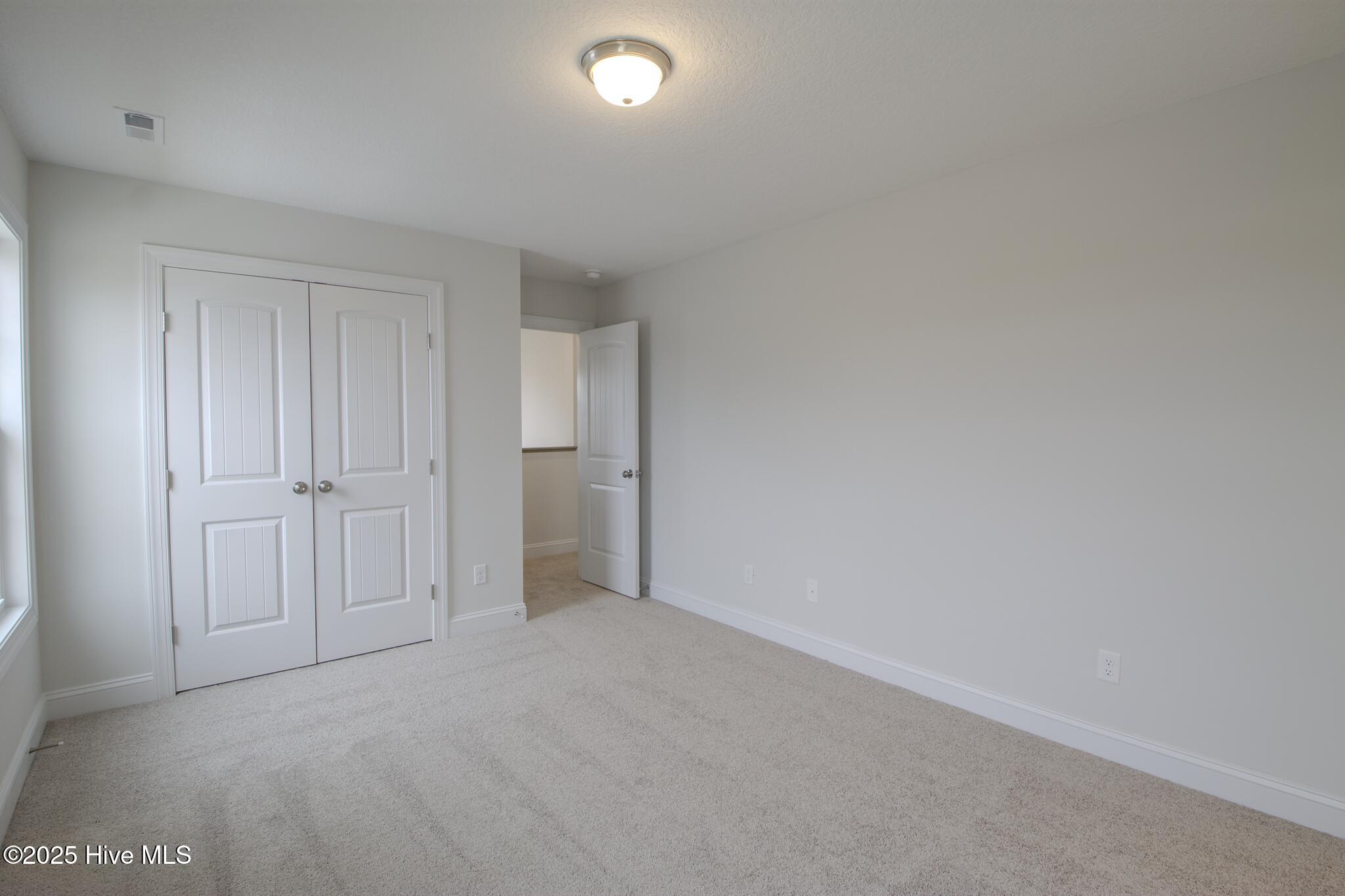 100509462 | Photo 16