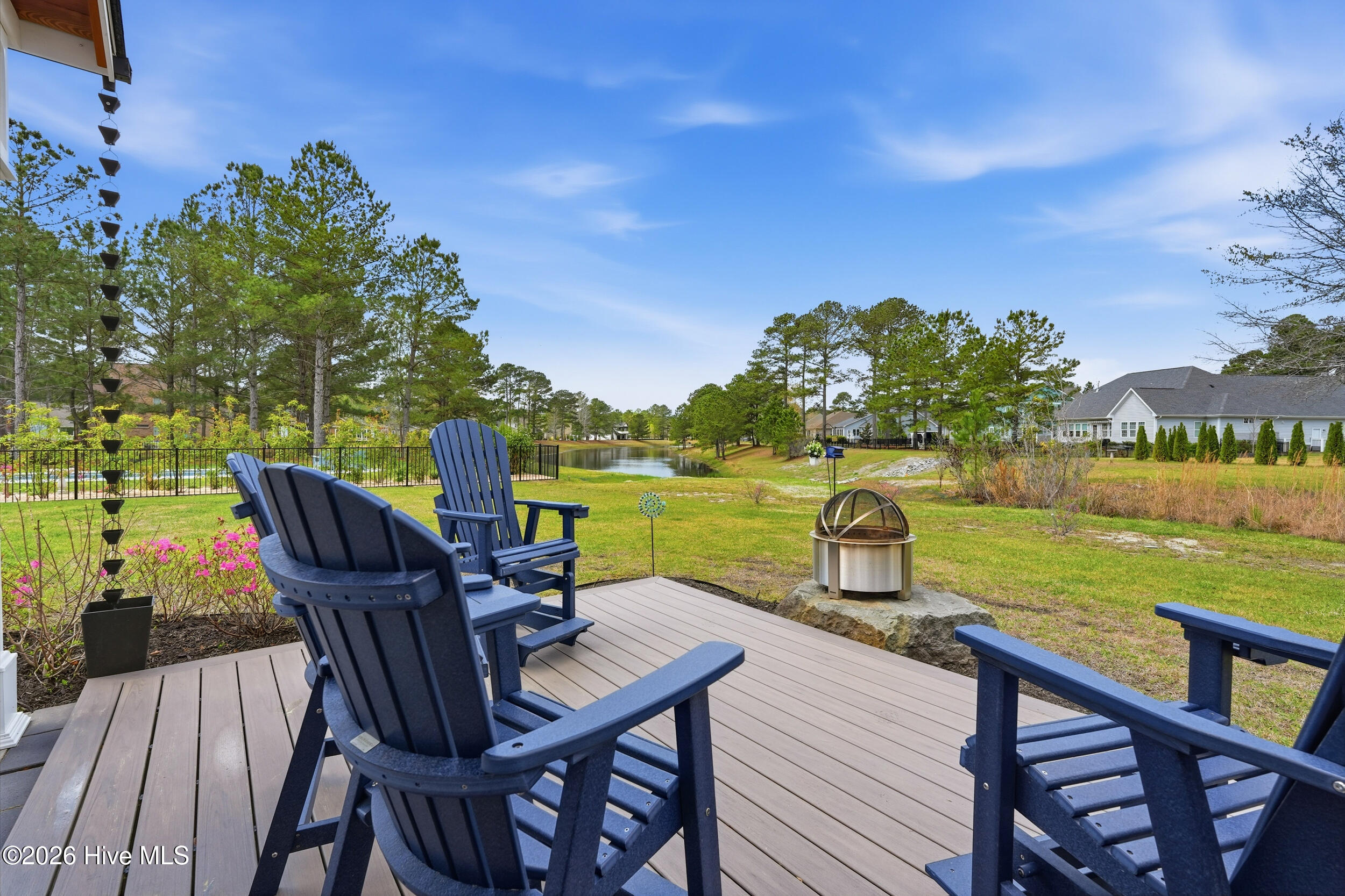 100563980 | Photo 42