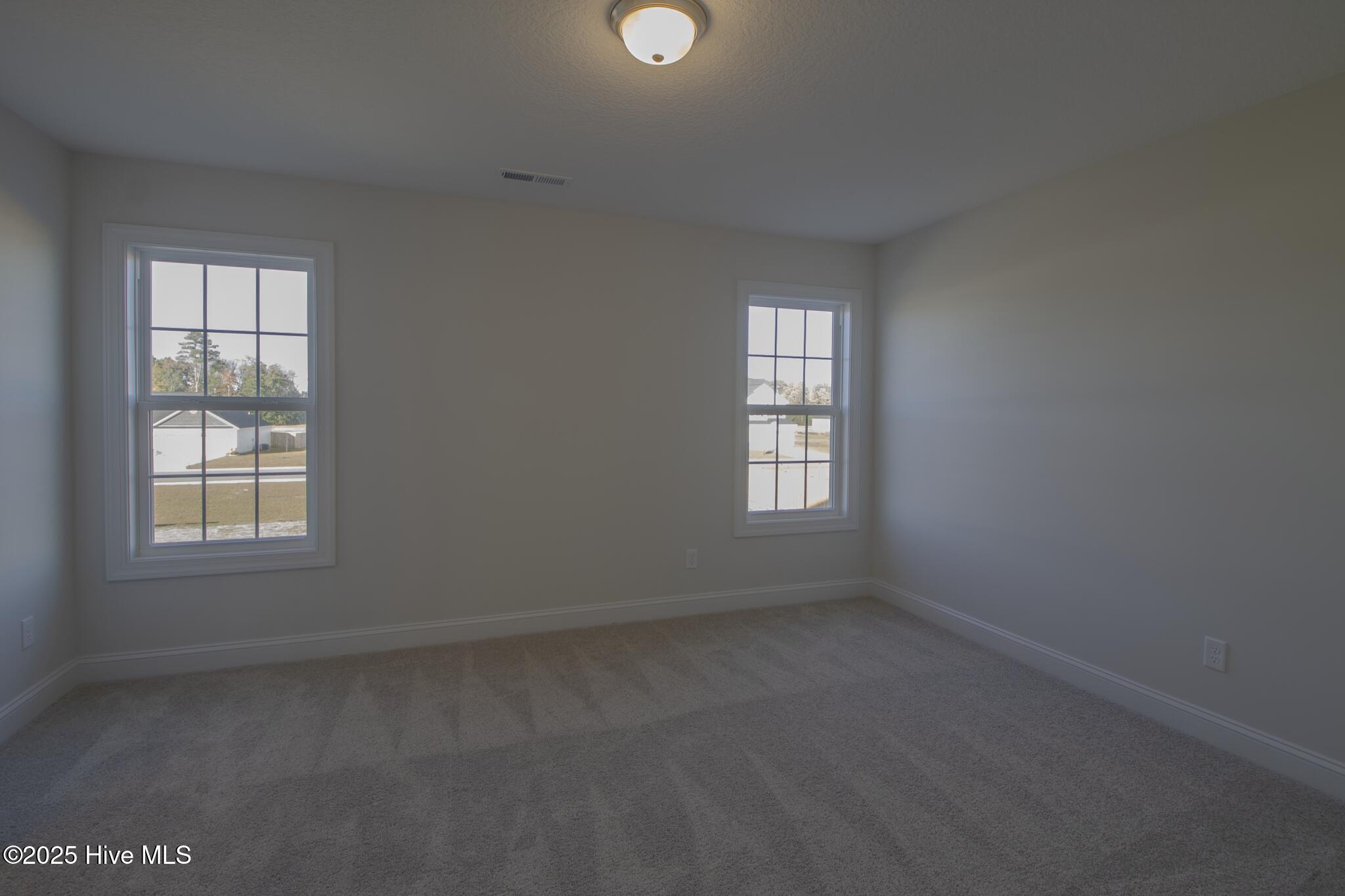 100492208 | Photo 27