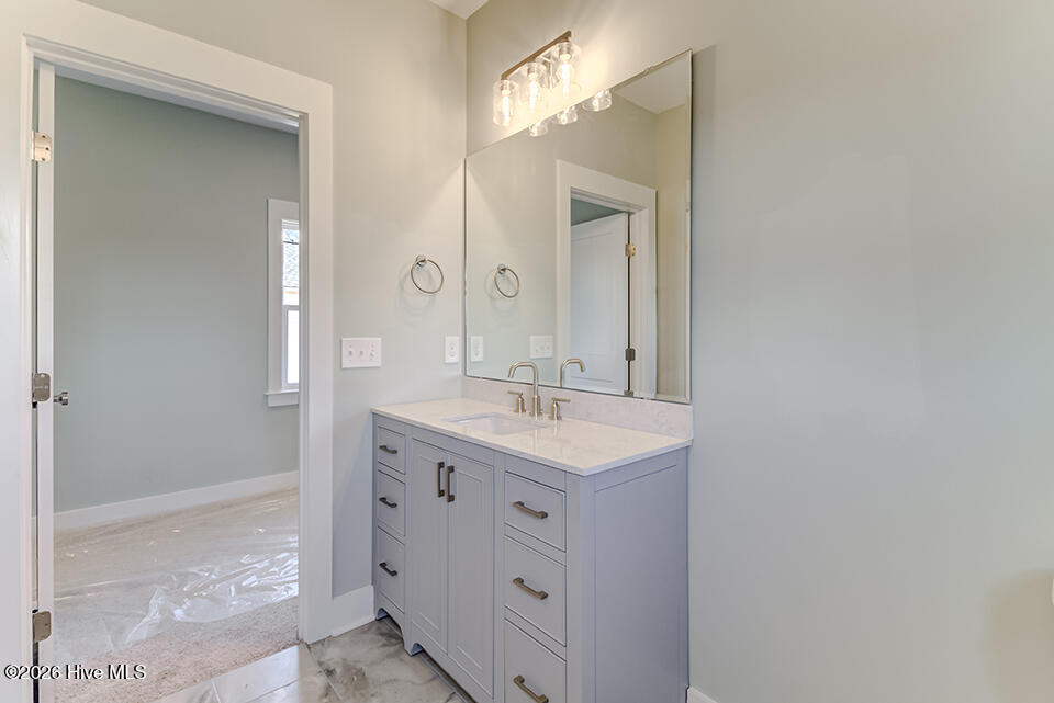 100557404 | Photo 17