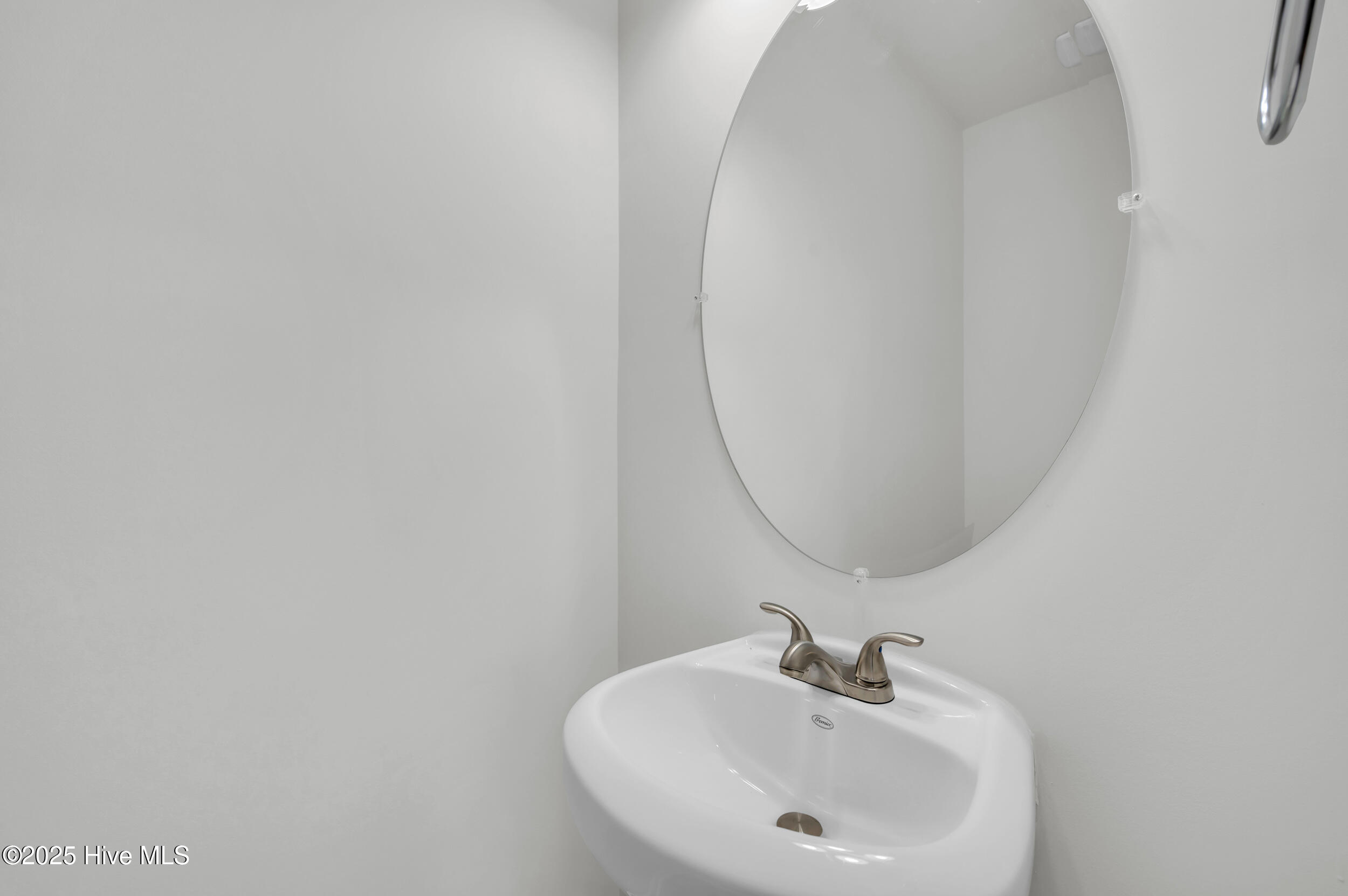 100522861 | Photo 10