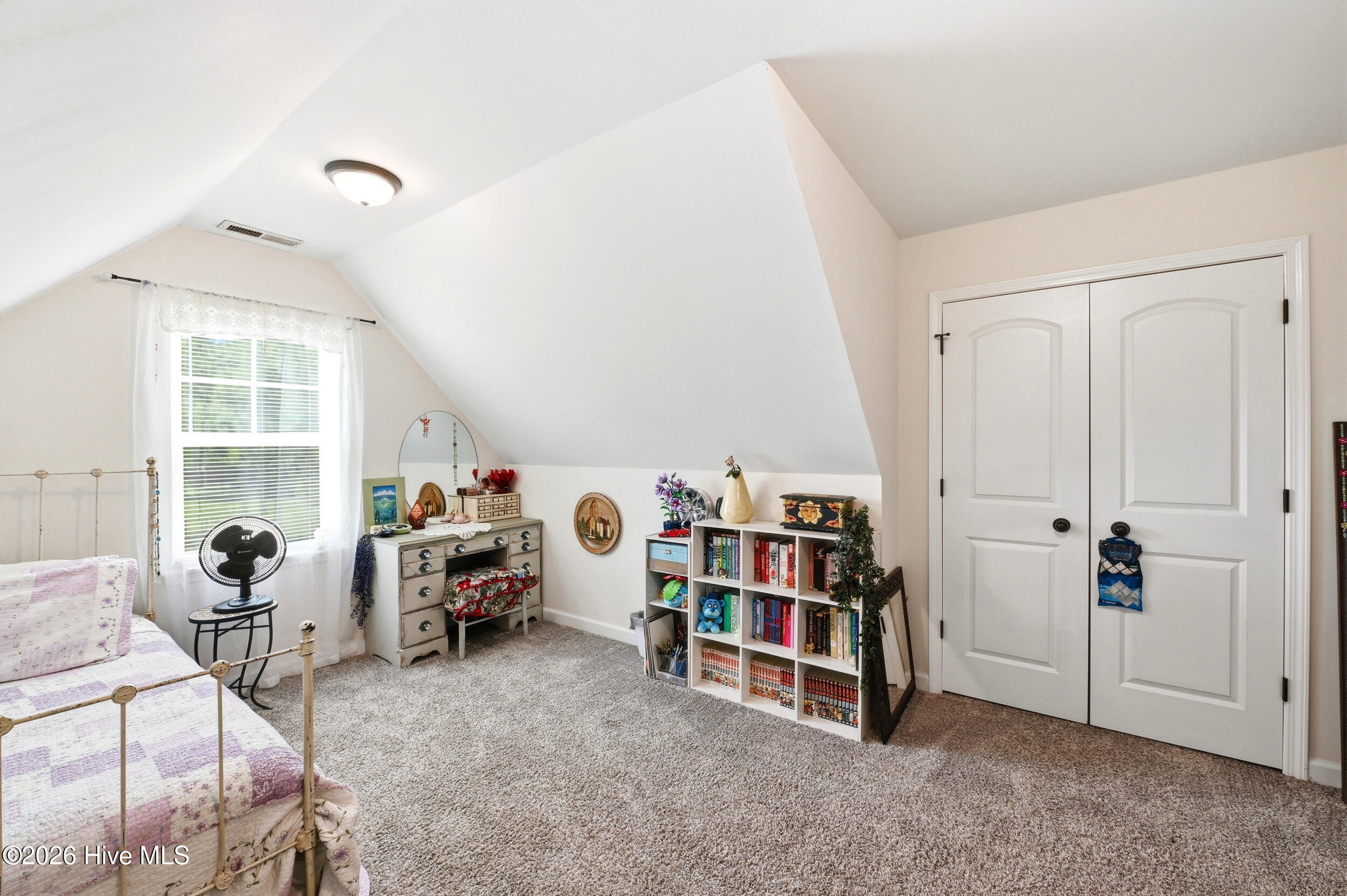 100568346 | Photo 27