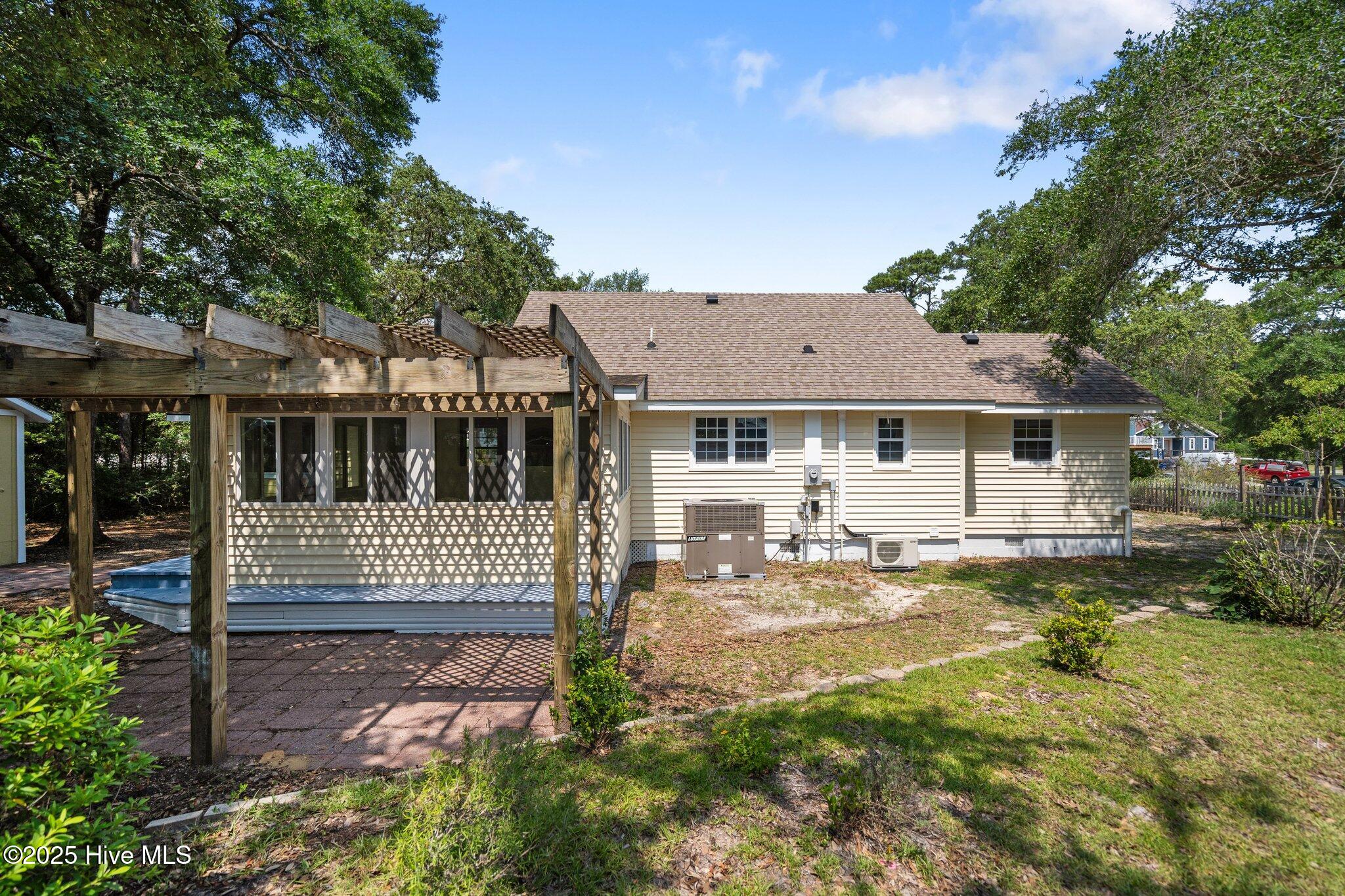 108 NW 29th Street, Oak Island, NC, 28465