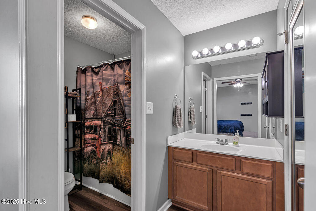 100533918 | Photo 19