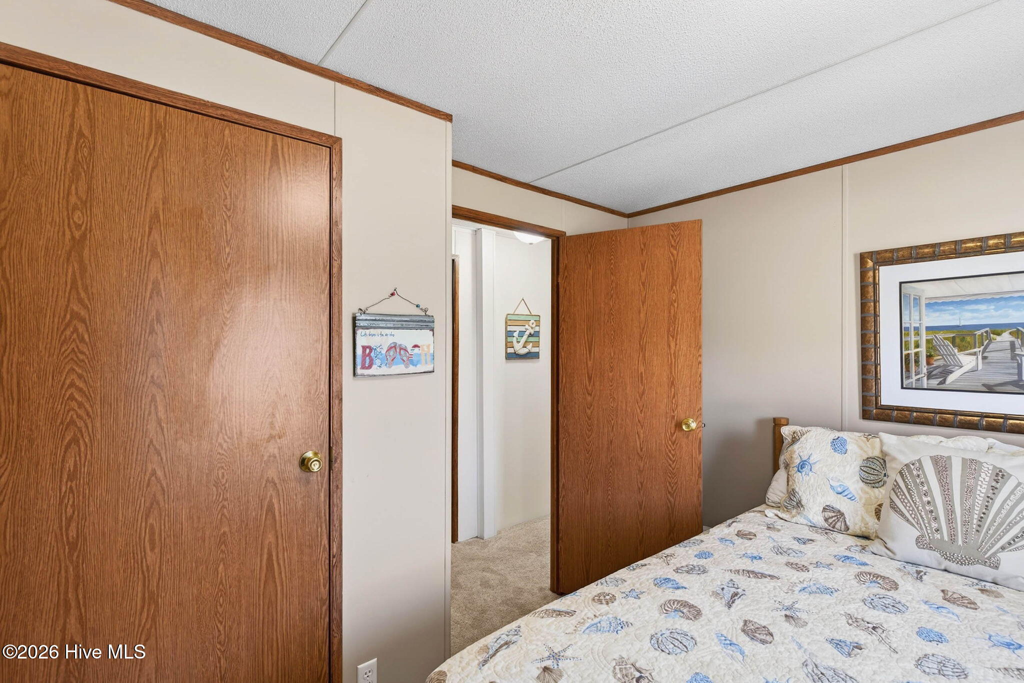 100561384 | Photo 20