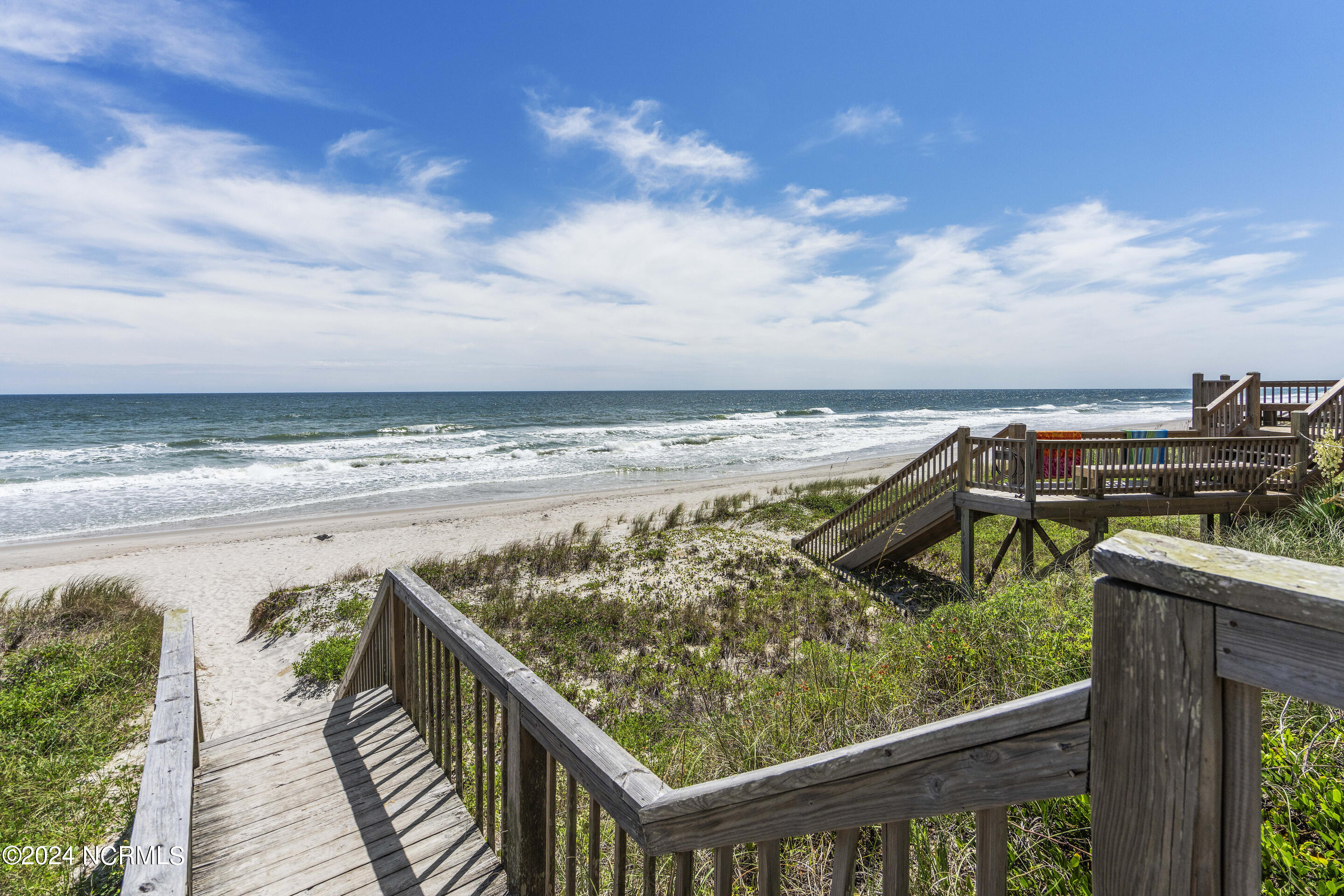 100465735 | Photo 18