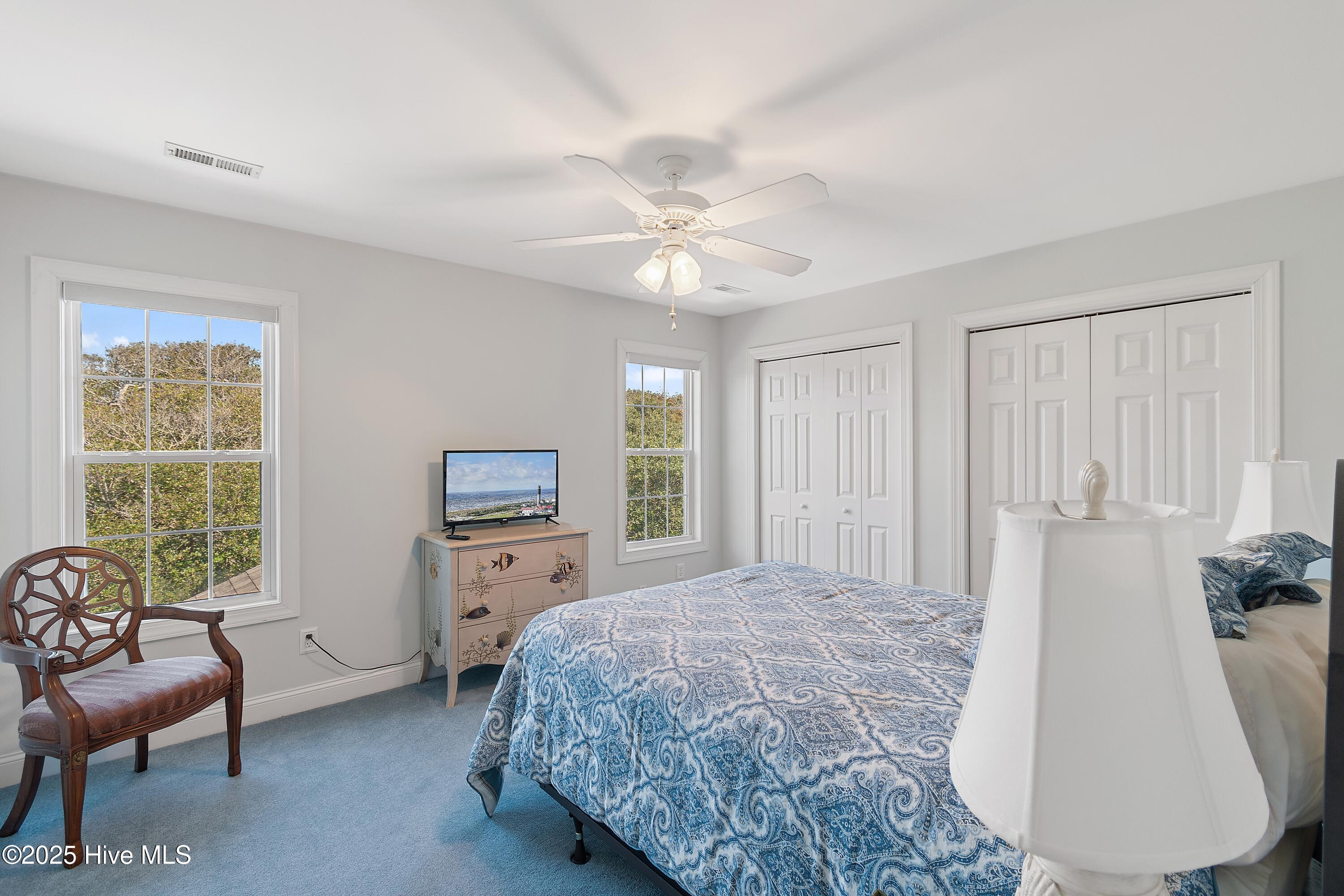 100533940 | Photo 57