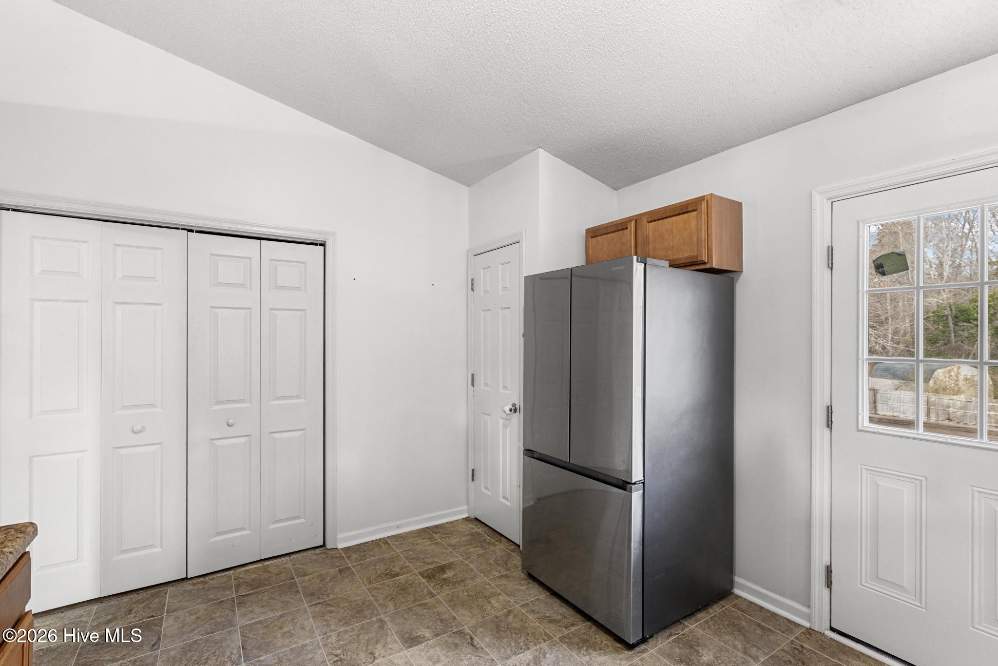 100549884 | Photo 14