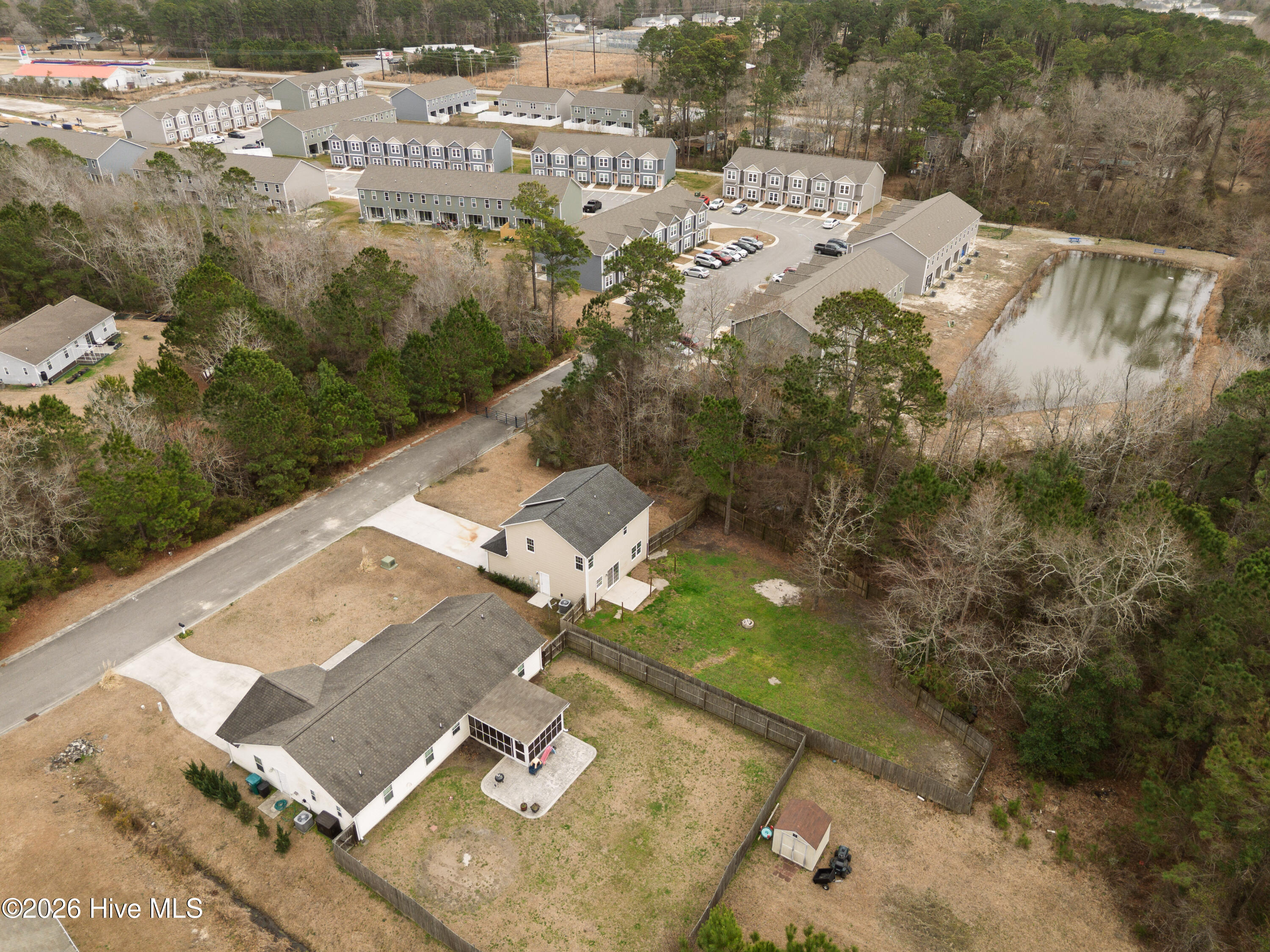 100557262 | Photo 58