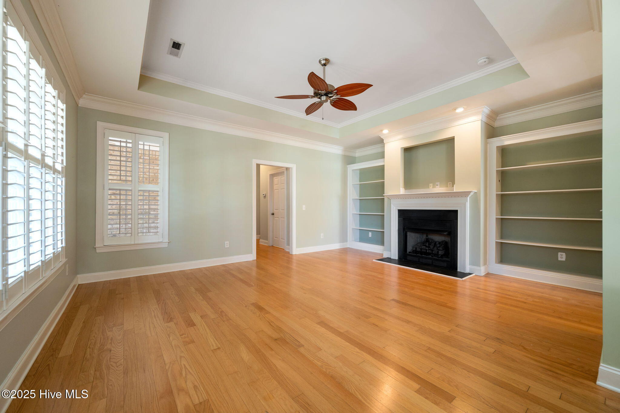 100538167 | Photo 13