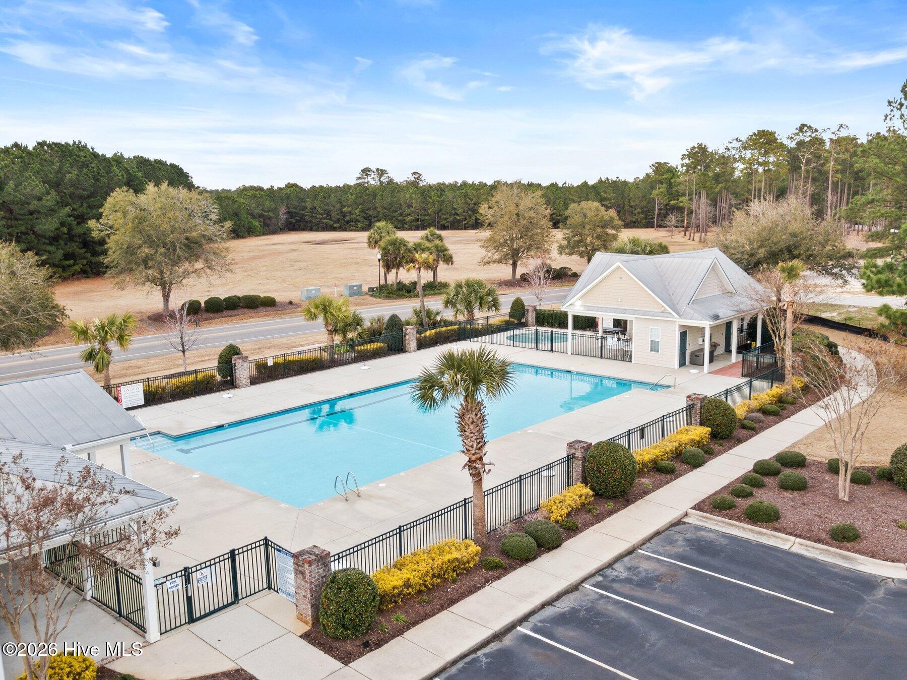 100557024 | Photo 36