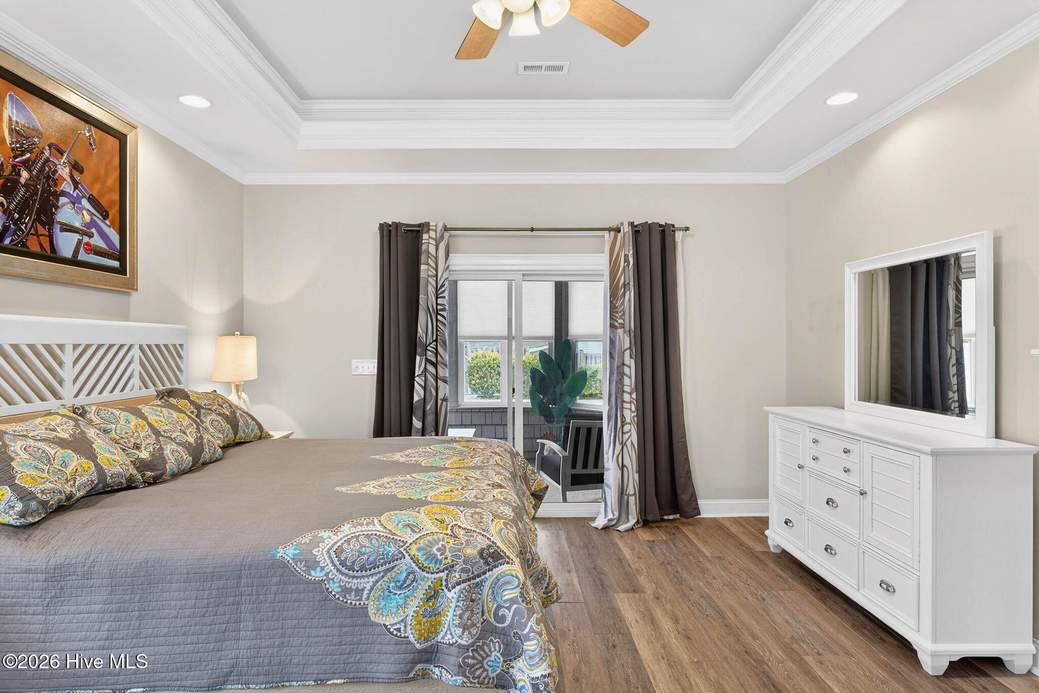 100556471 | Photo 15