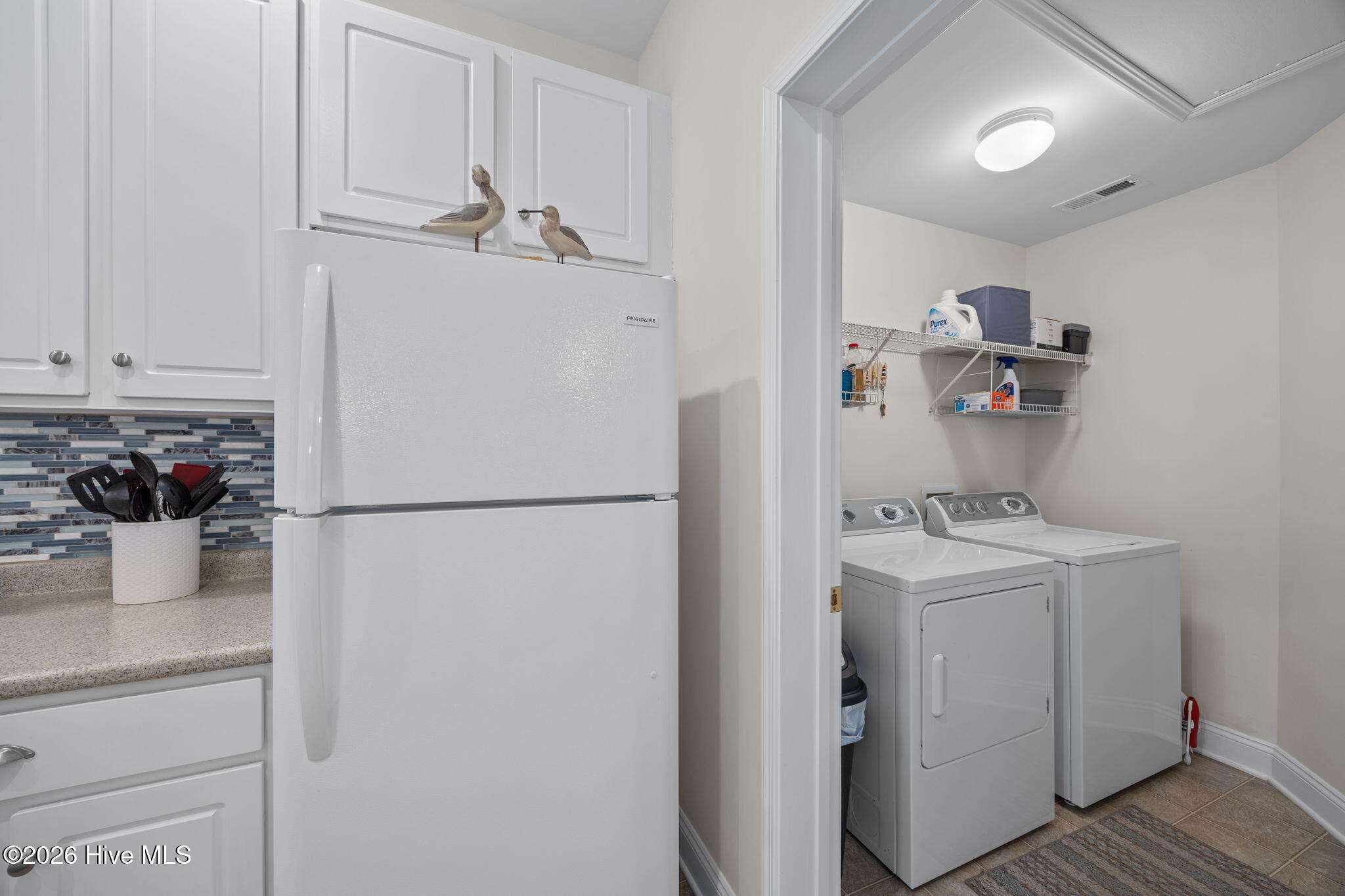 100556175 | Photo 12