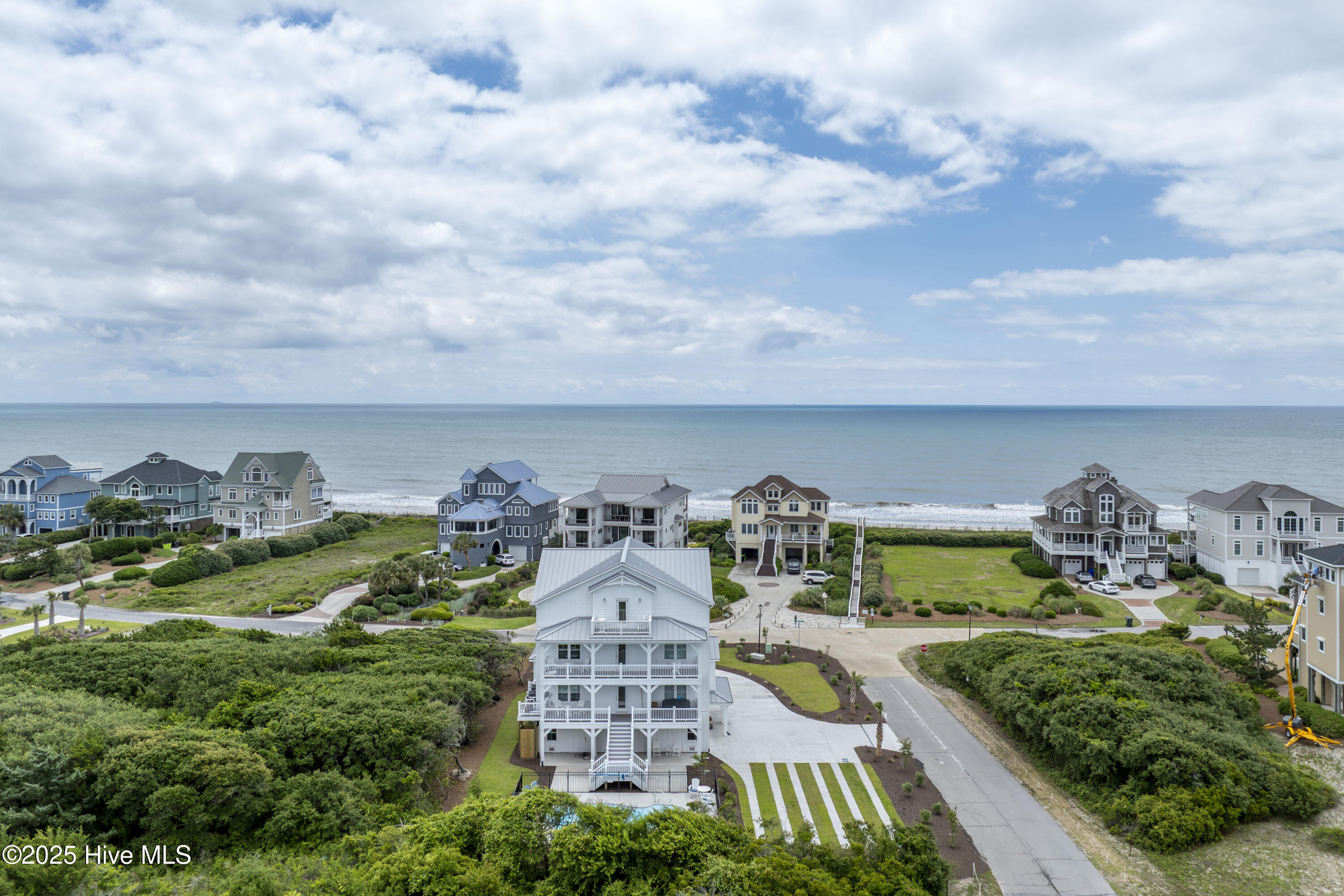 100510701 | Photo 86