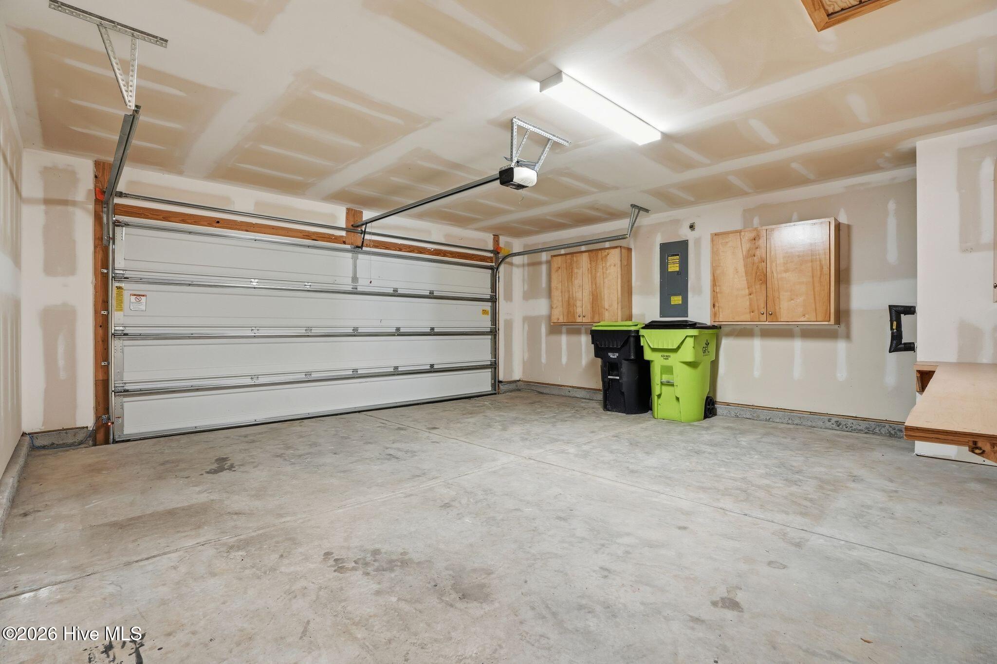 100558624 | Photo 47