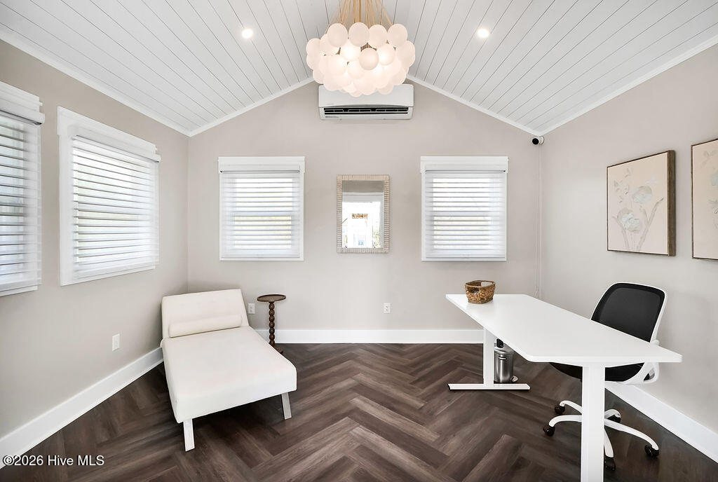 100566237 | Photo 44