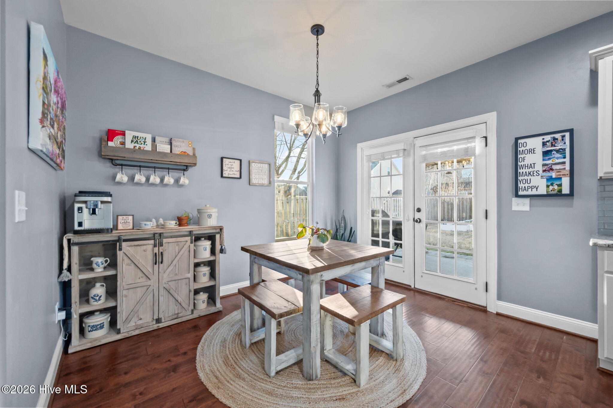 100557022 | Photo 14