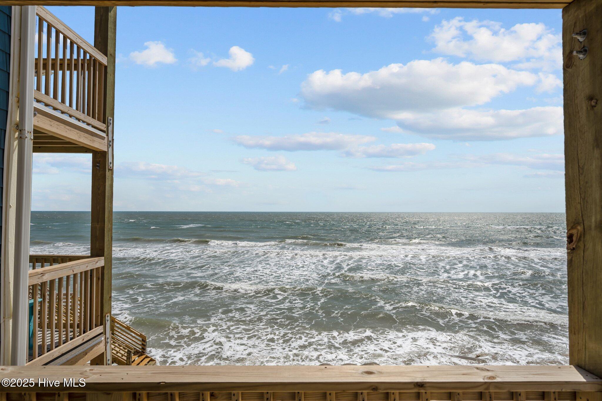 100496377 | Photo 23