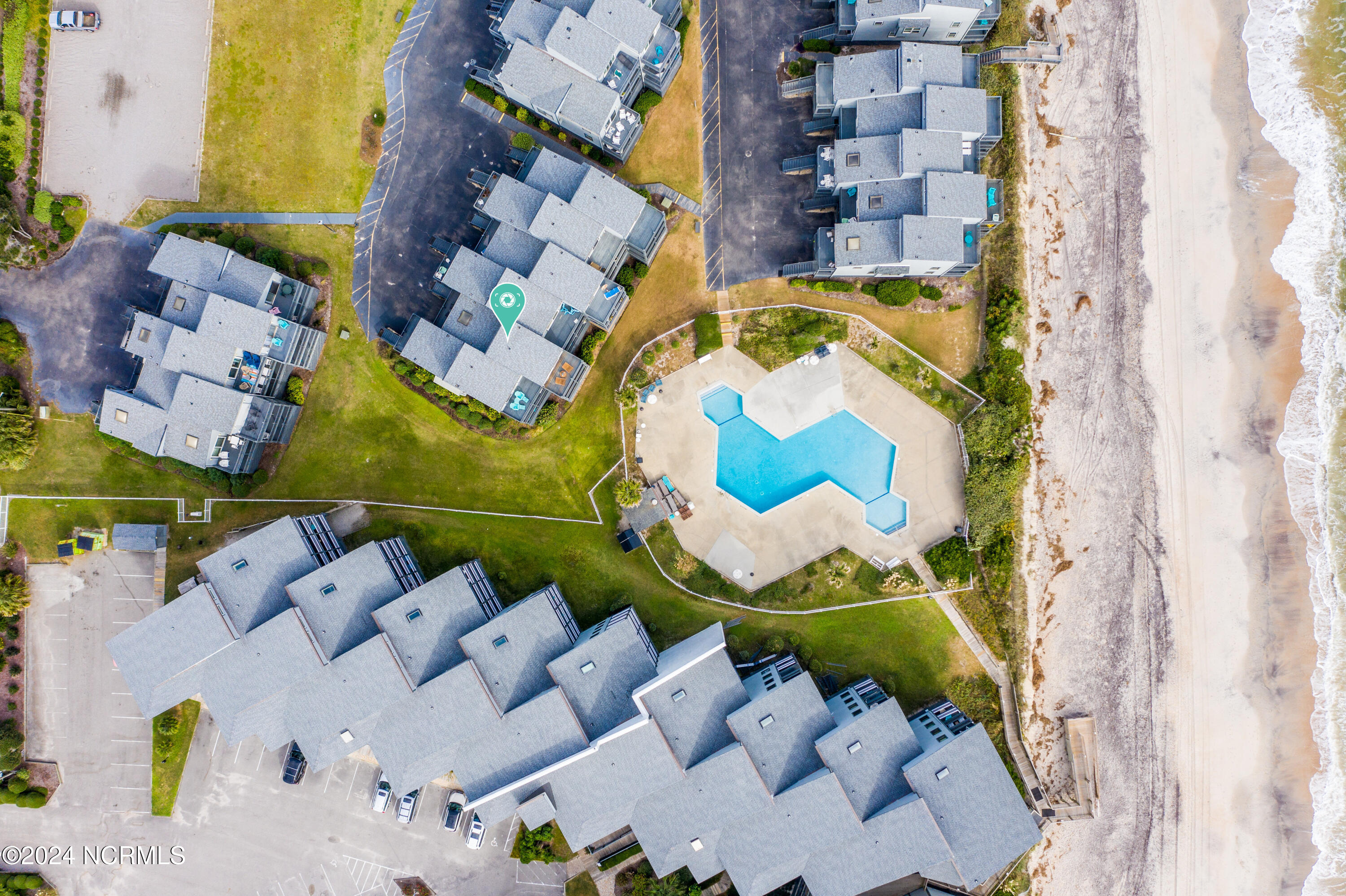 100473686 | Photo 34