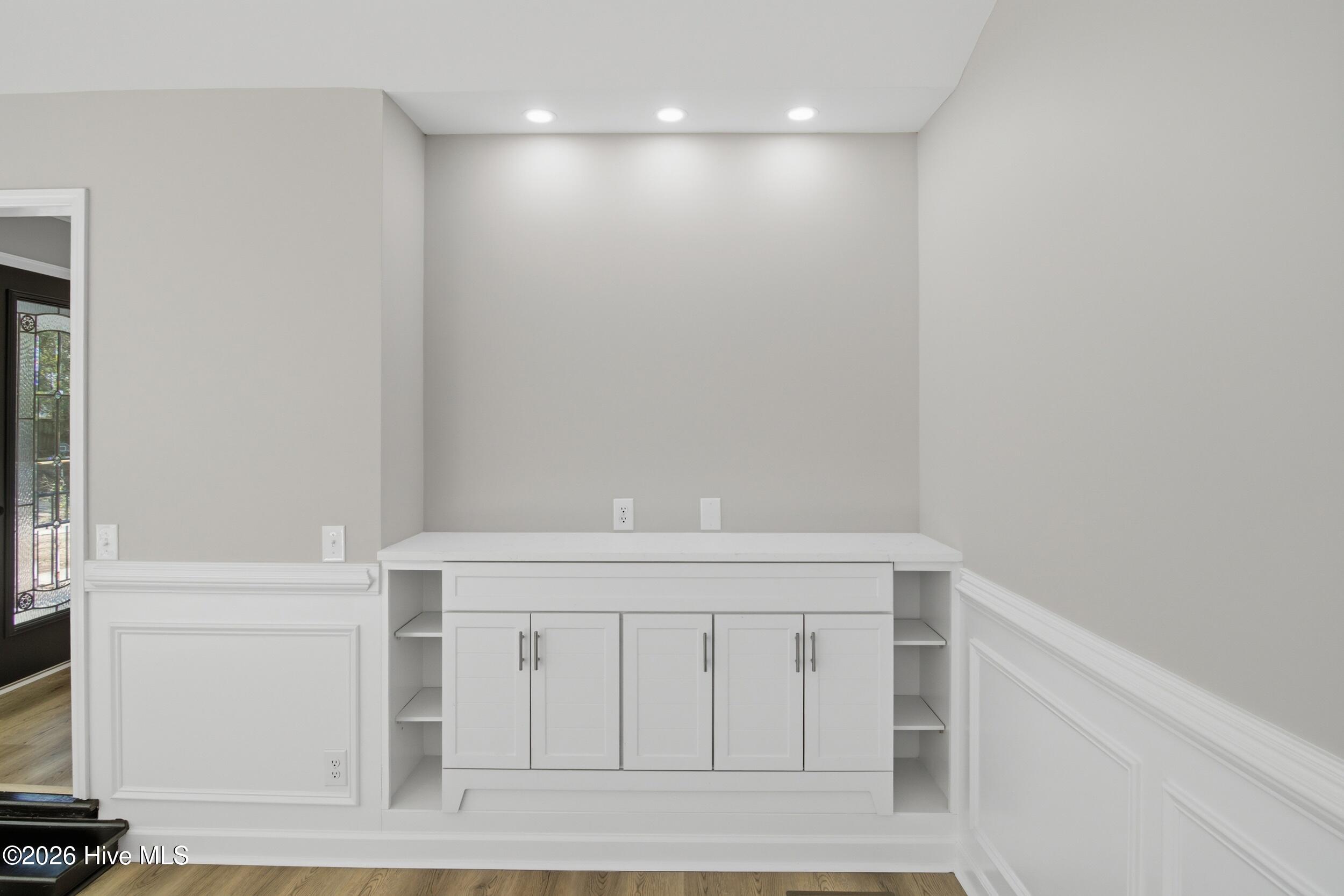 100553868 | Photo 24