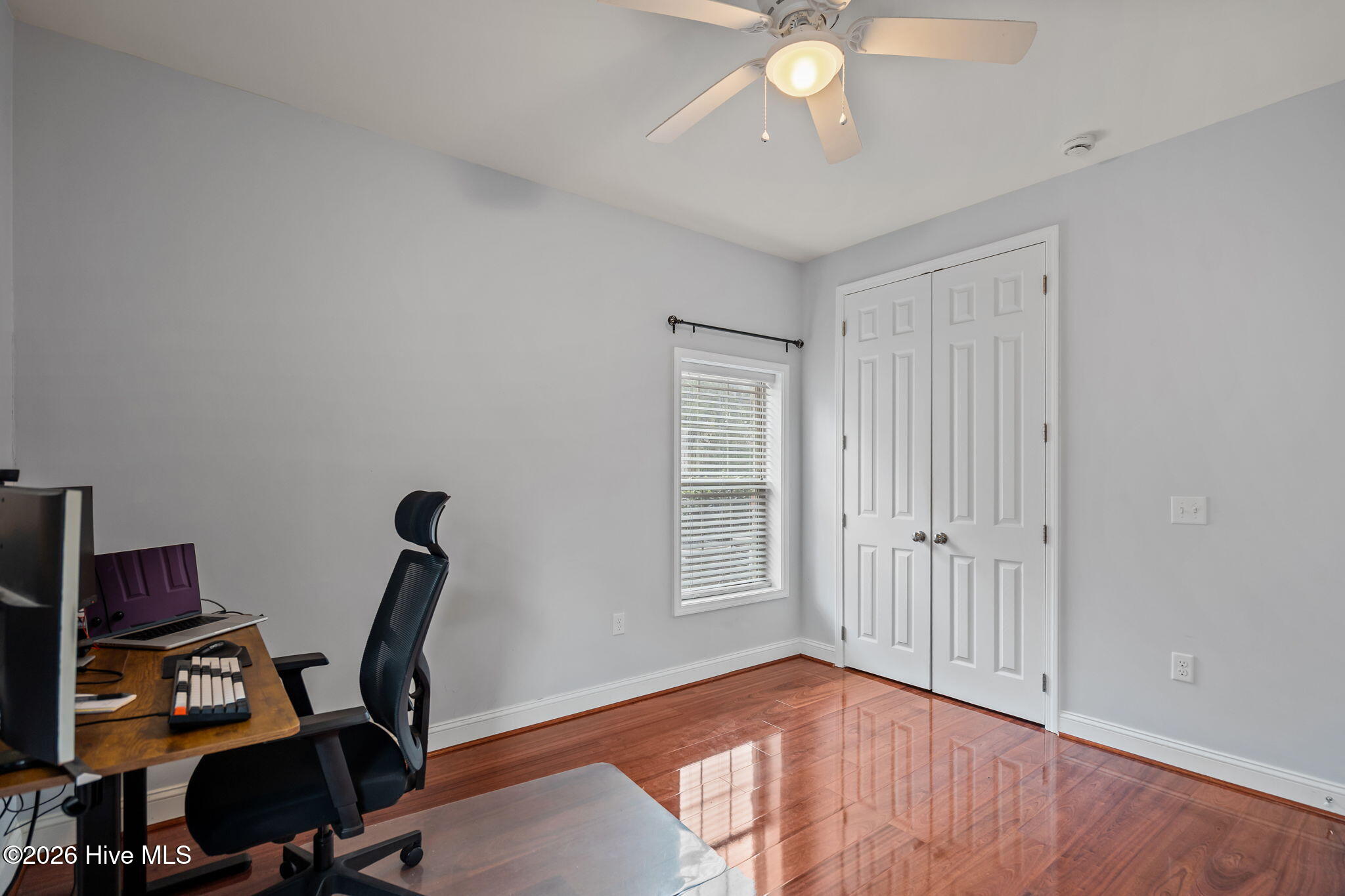 100554225 | Photo 10