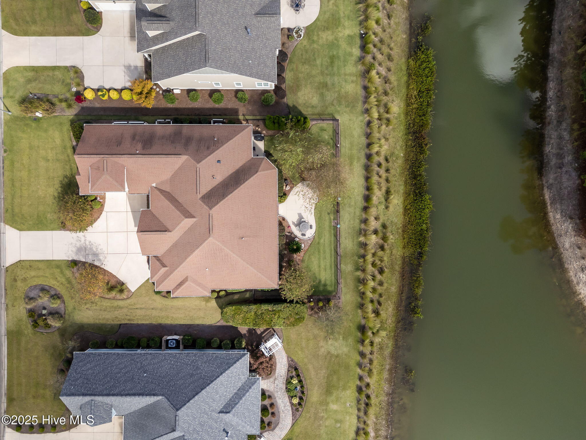 100552271 | Photo 50