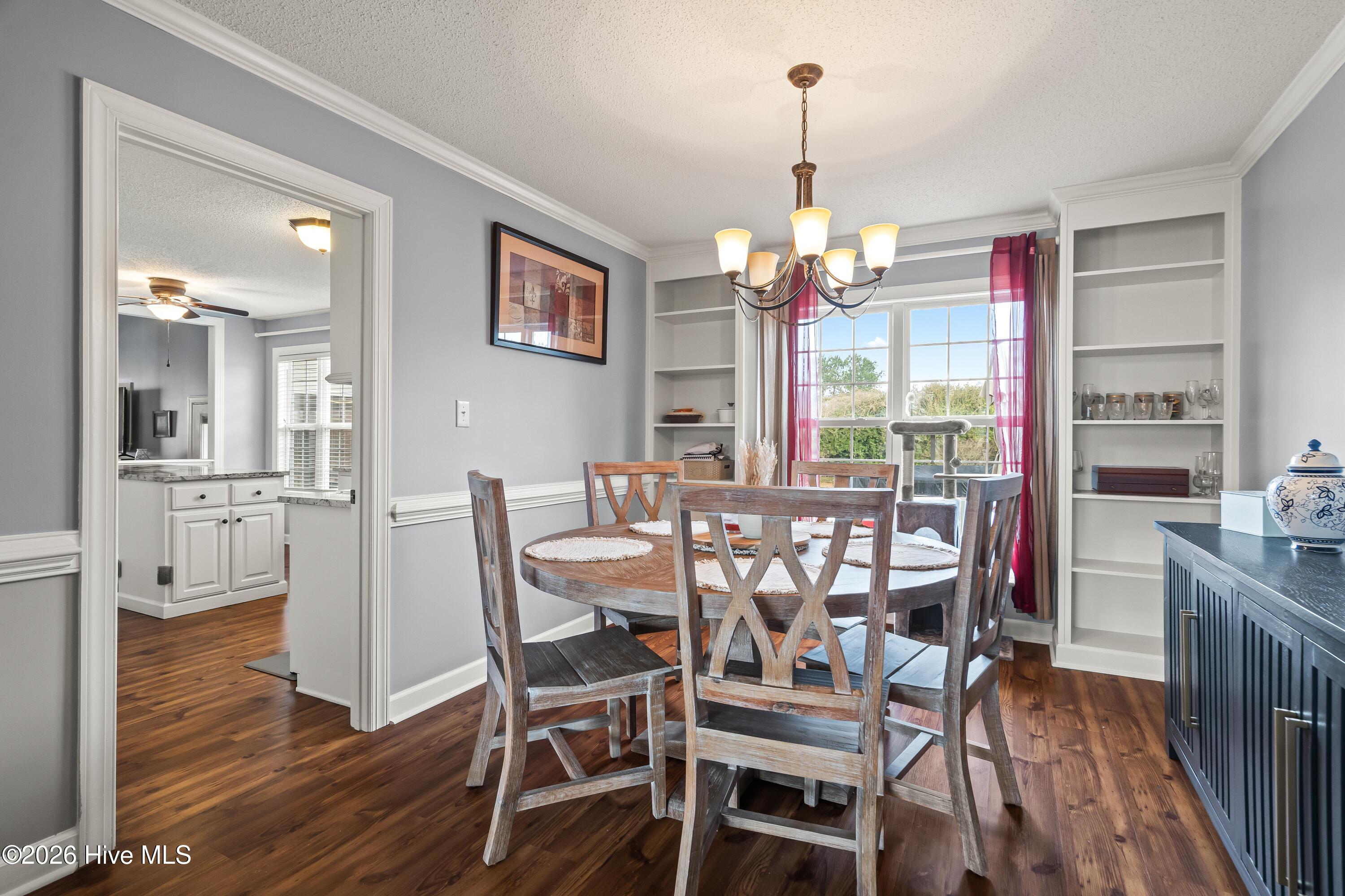 100550055 | Photo 13