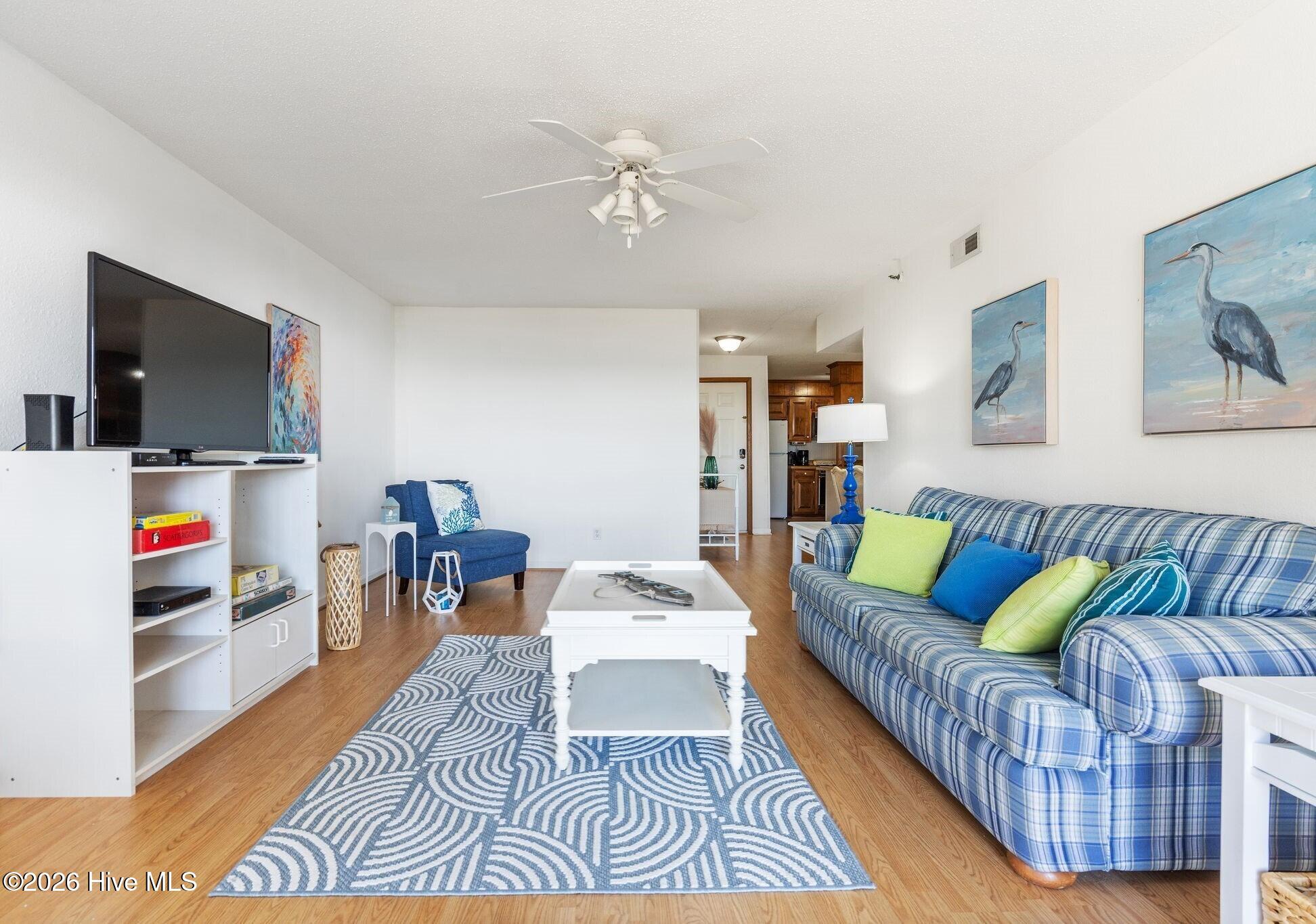 100559417 | Photo 22