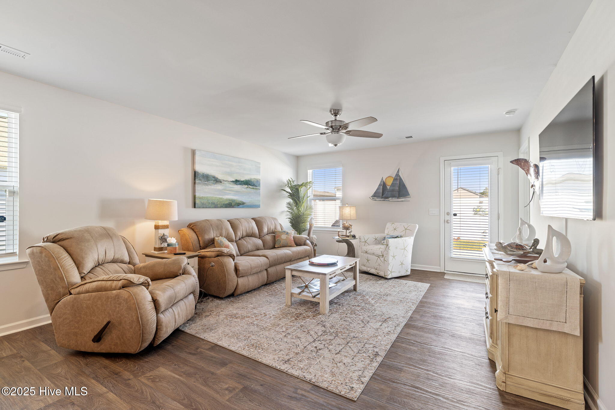 100531495 | Photo 13