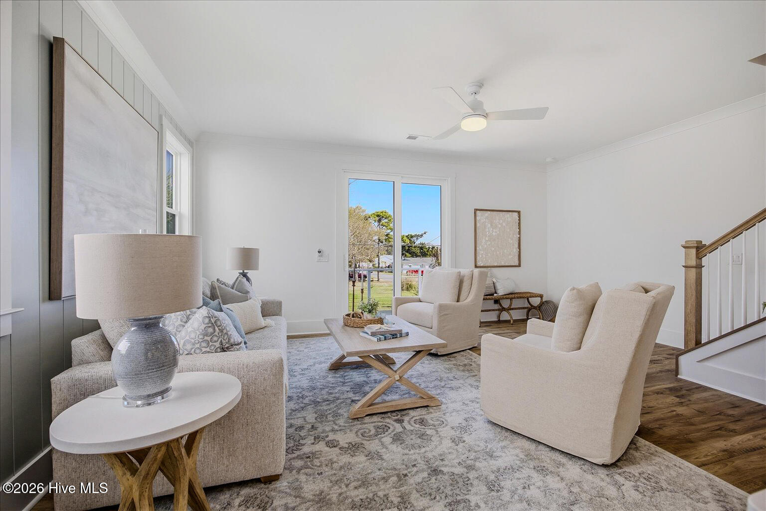 100561873 | Photo 10