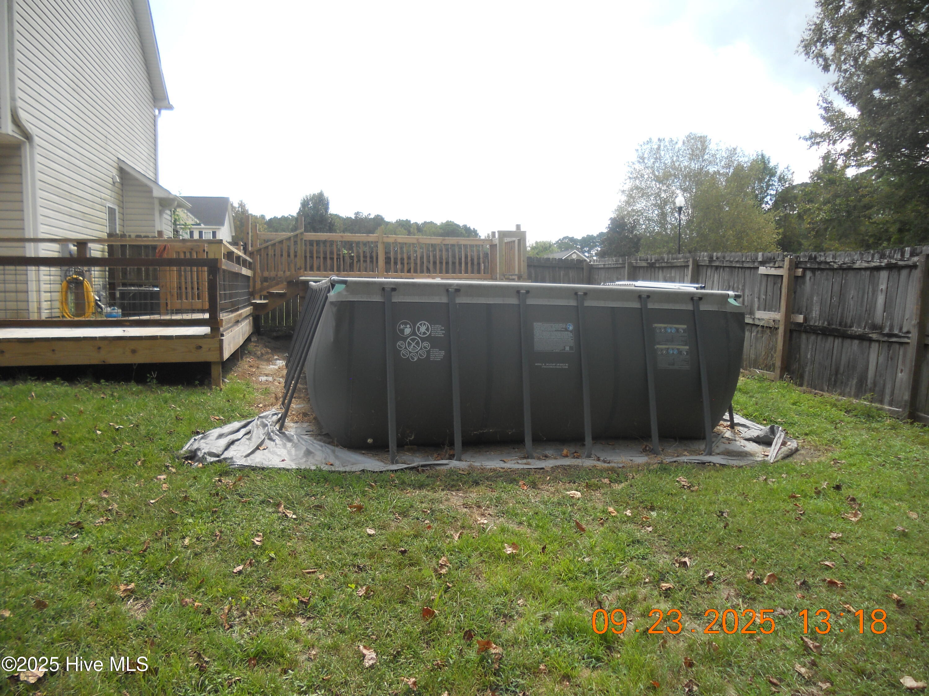 100532351 | Photo 53