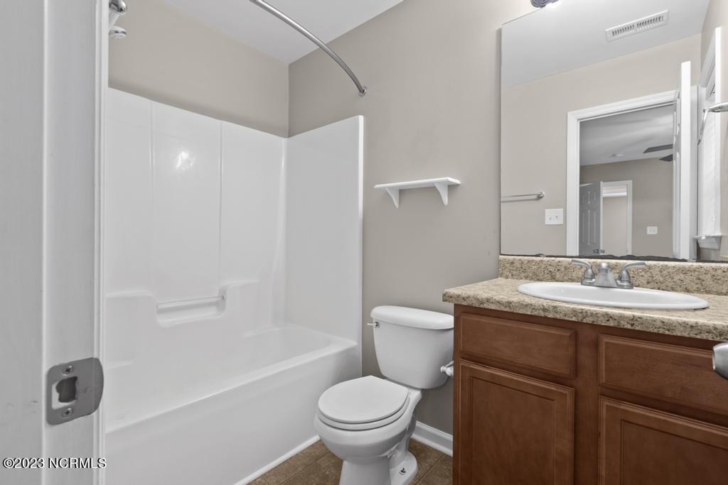 100557741 | Photo 16