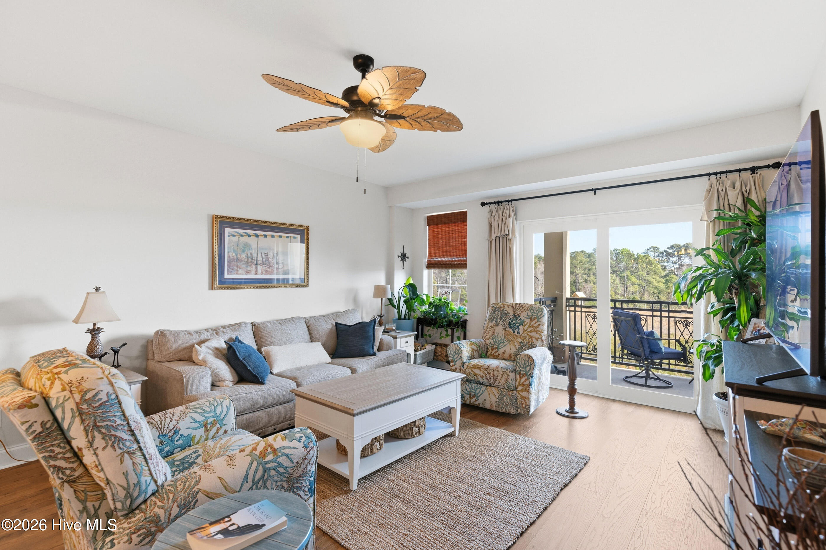 100556734 | Photo 13