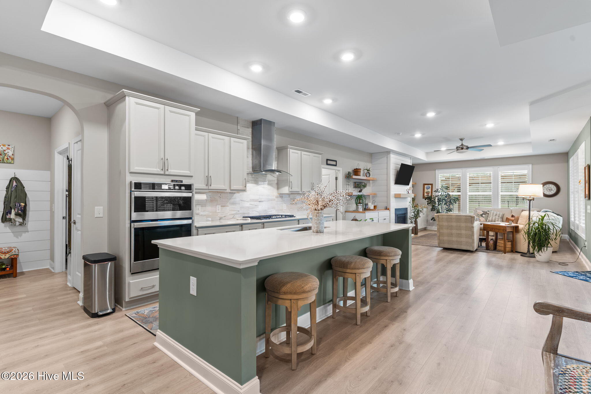 100559124 | Photo 10