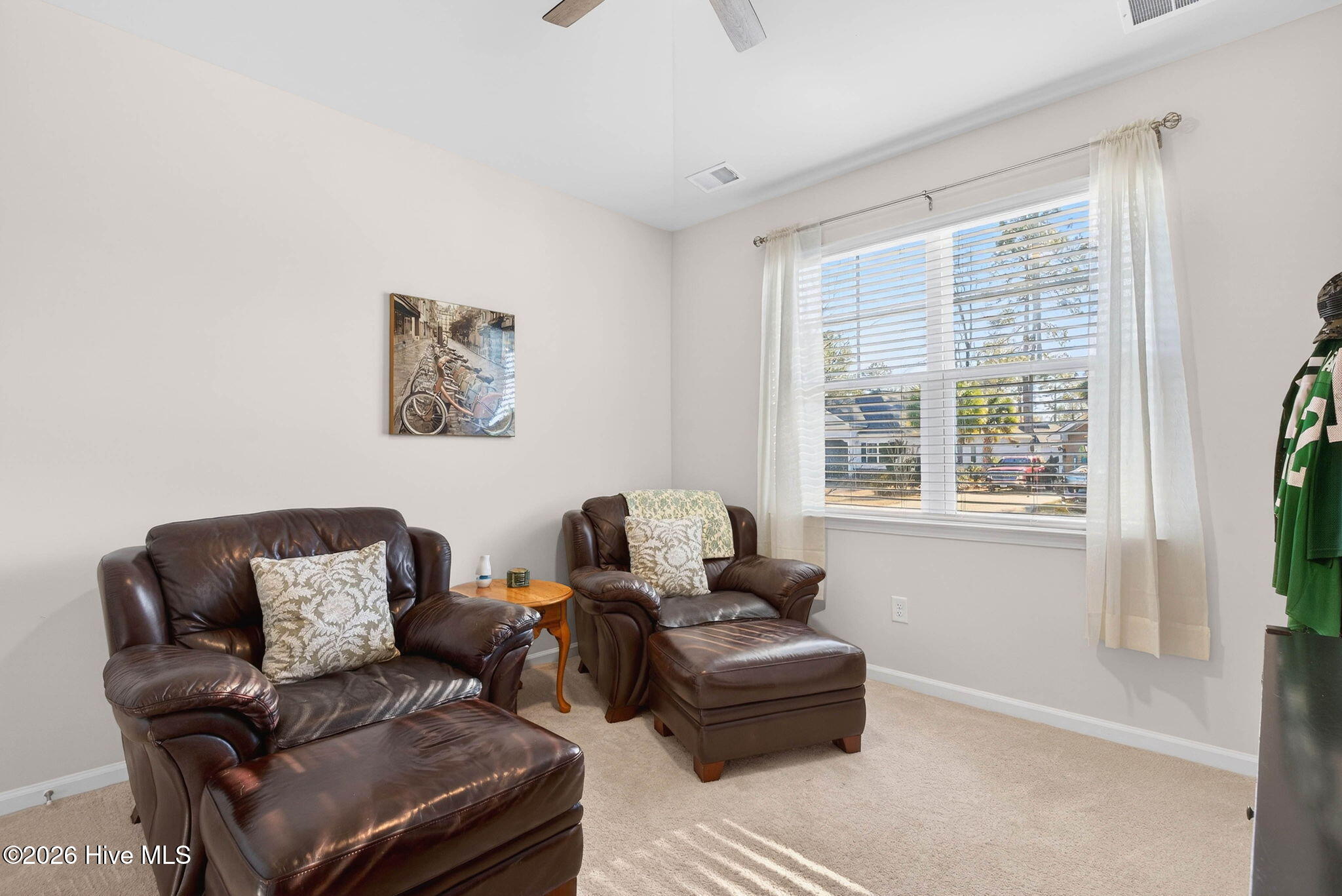 100555418 | Photo 27