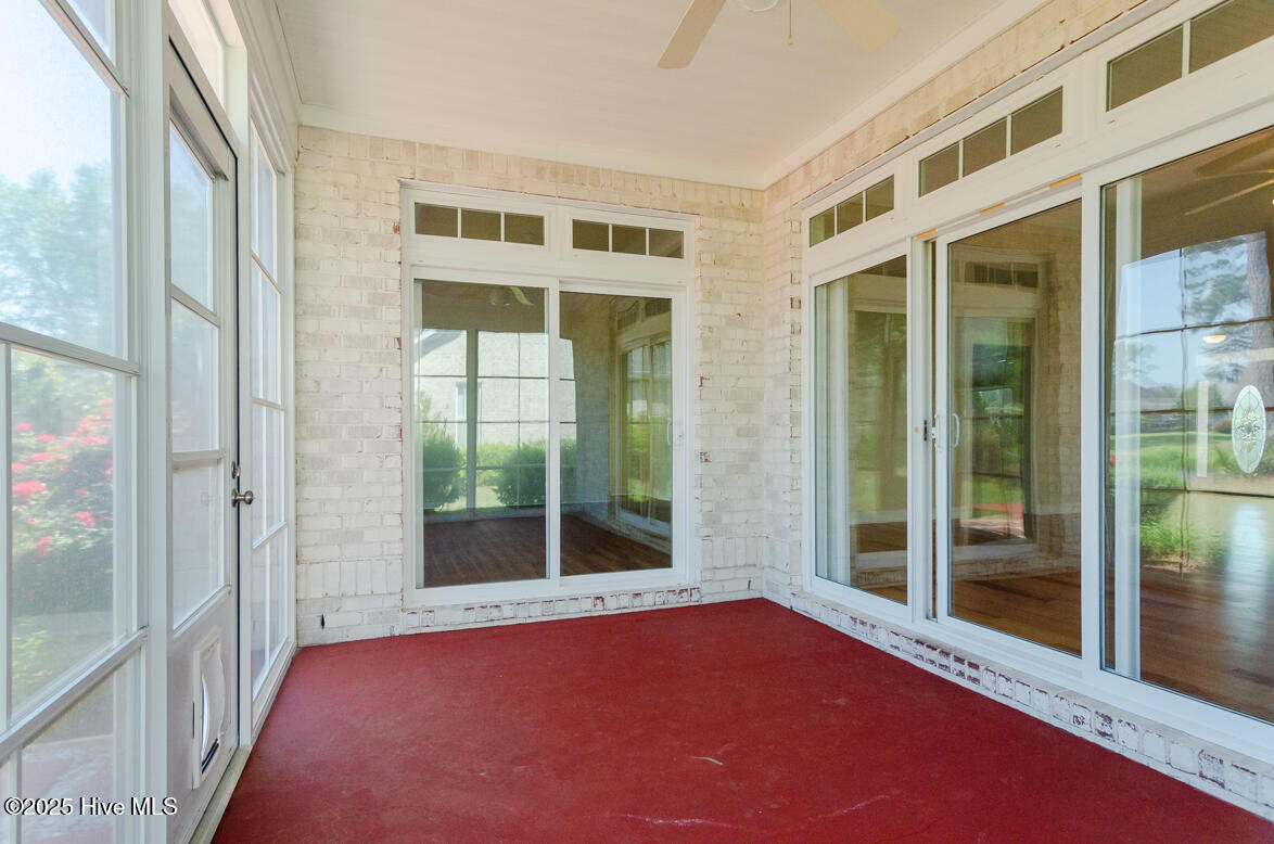 100539941 | Photo 20