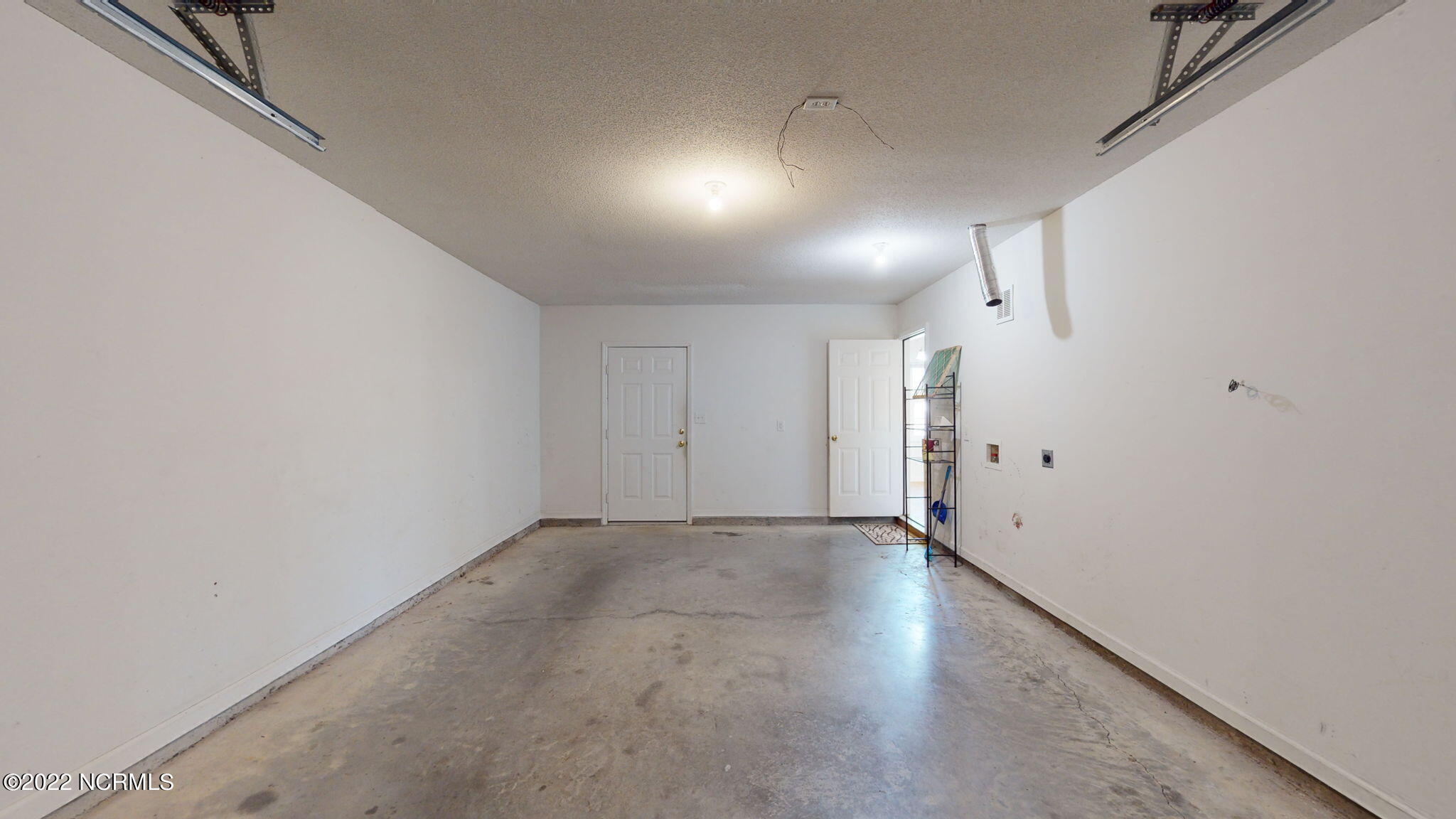 100557503 | Photo 25