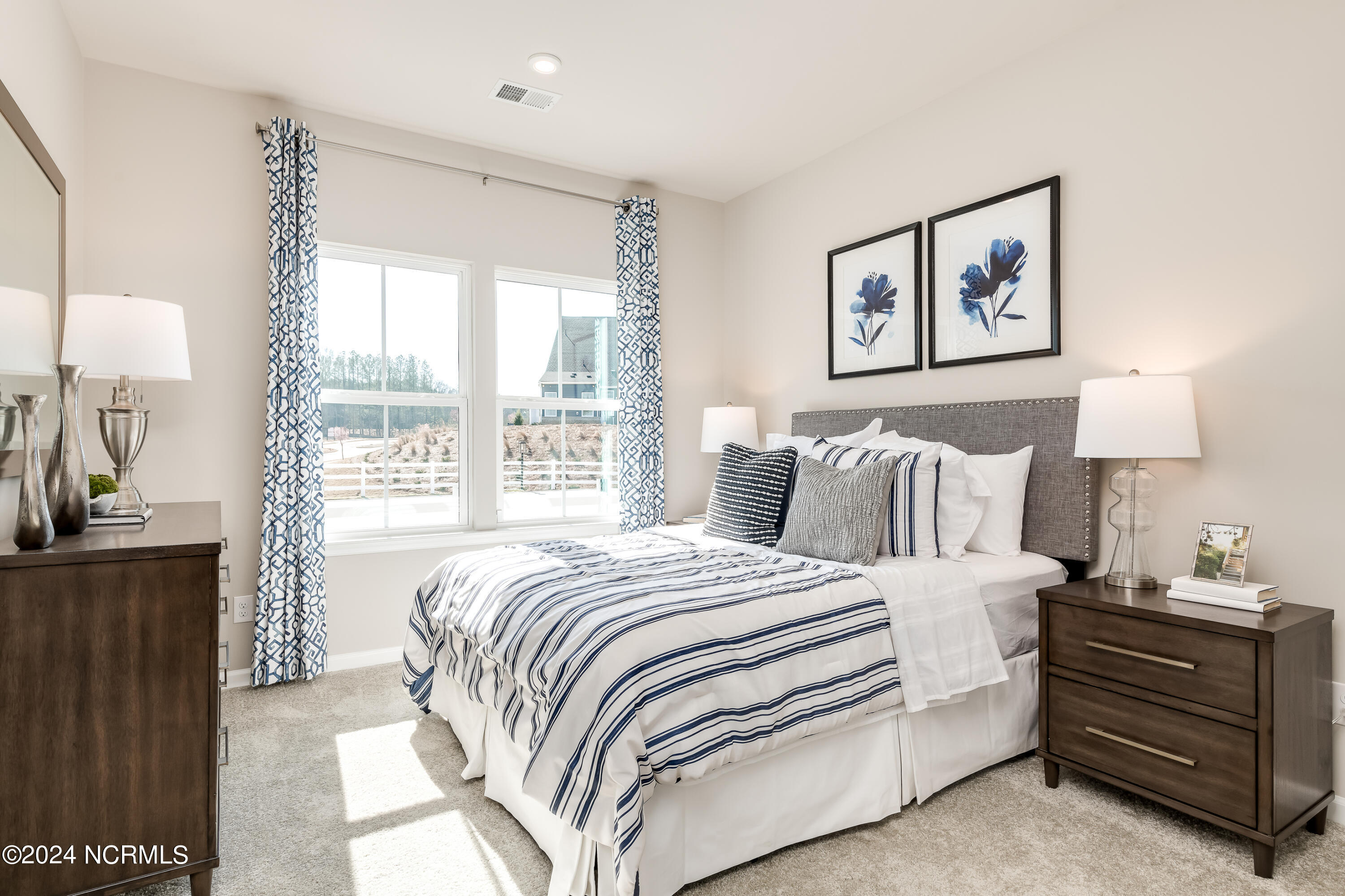 100558534 | Photo 15