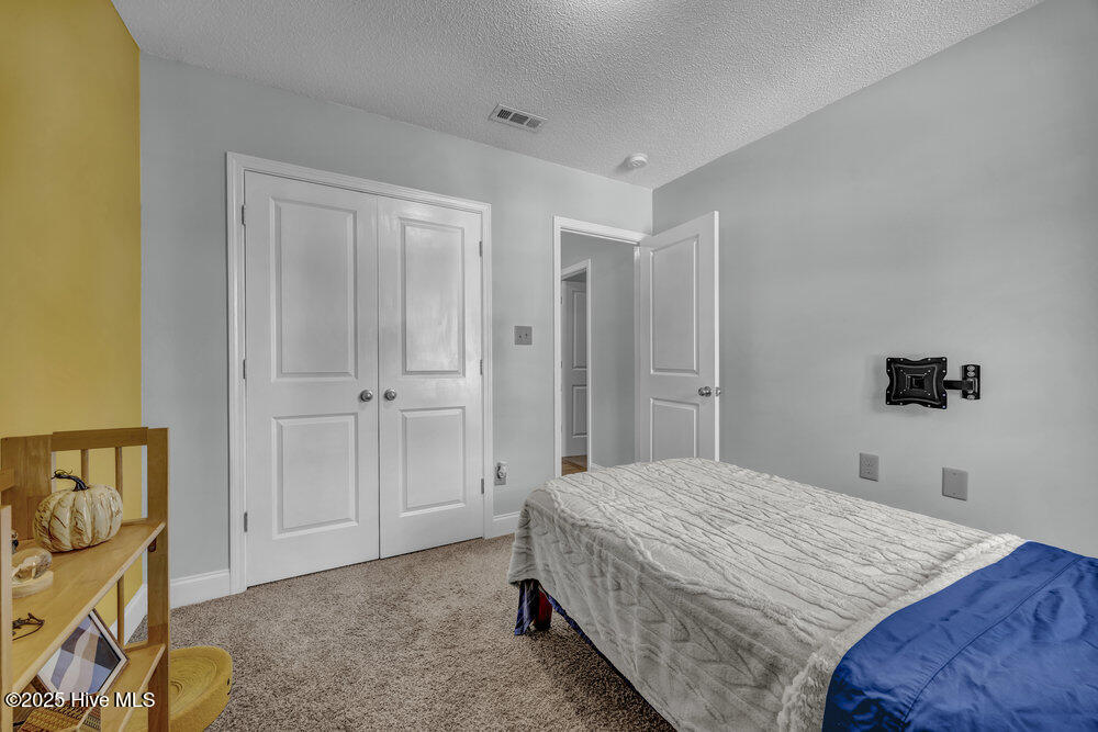 100537257 | Photo 22