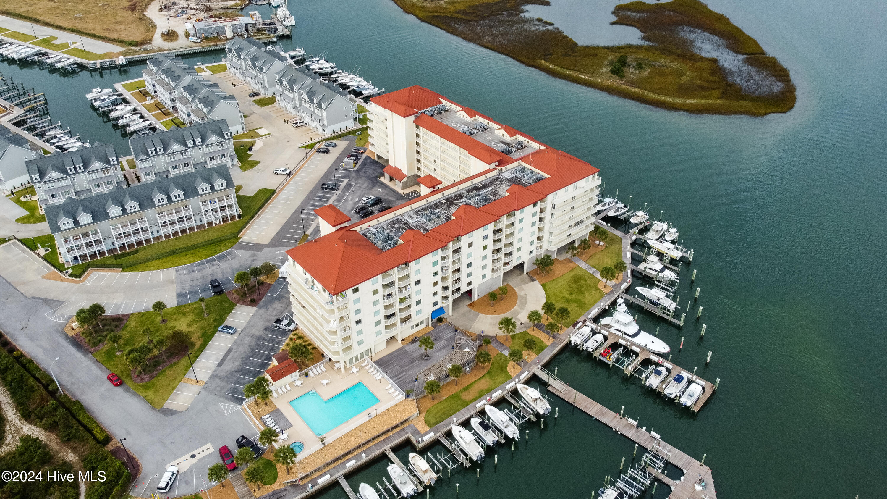 100 Olde Towne Yacht Club 