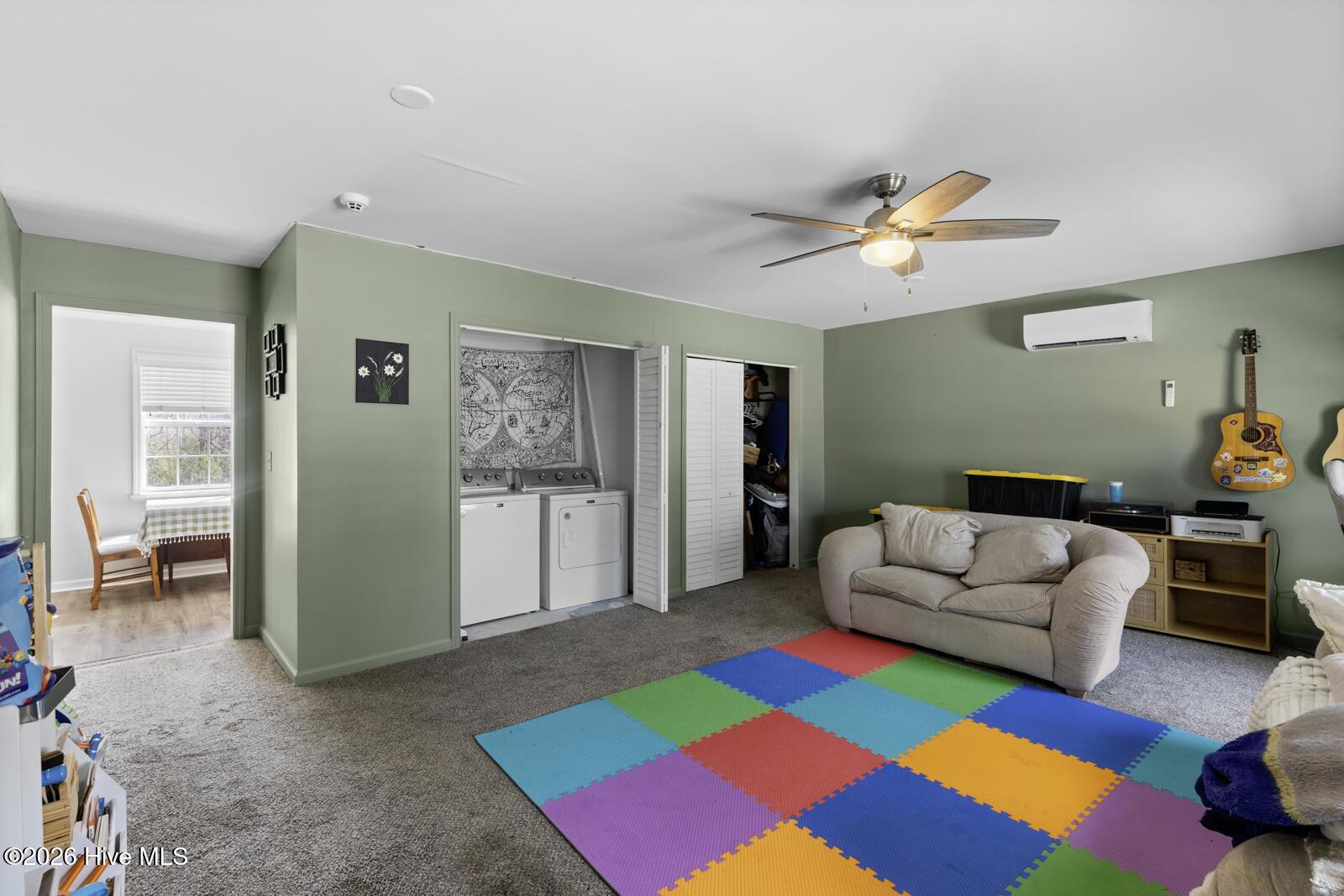 100565637 | Photo 12