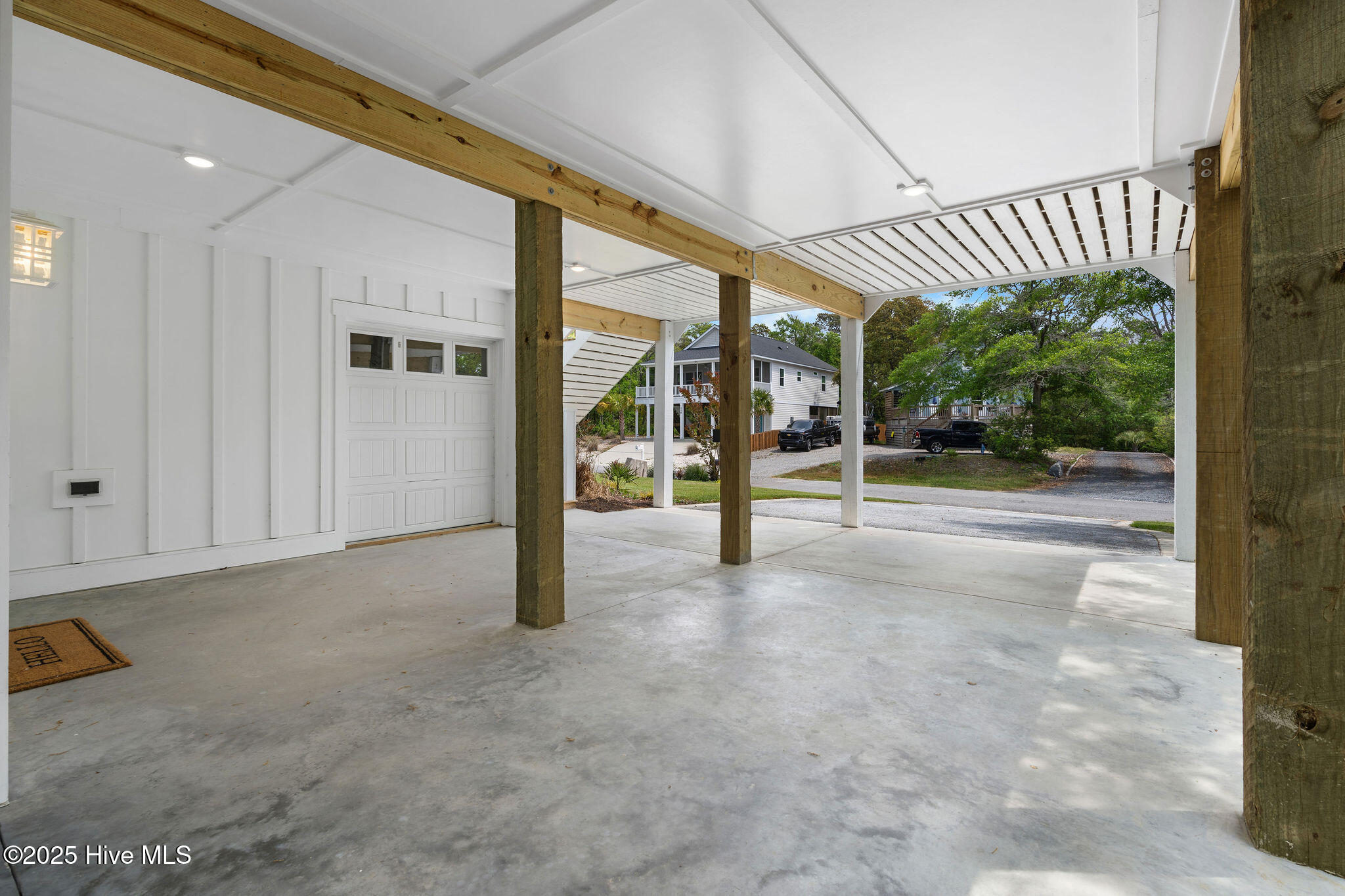 100555658 | Photo 52