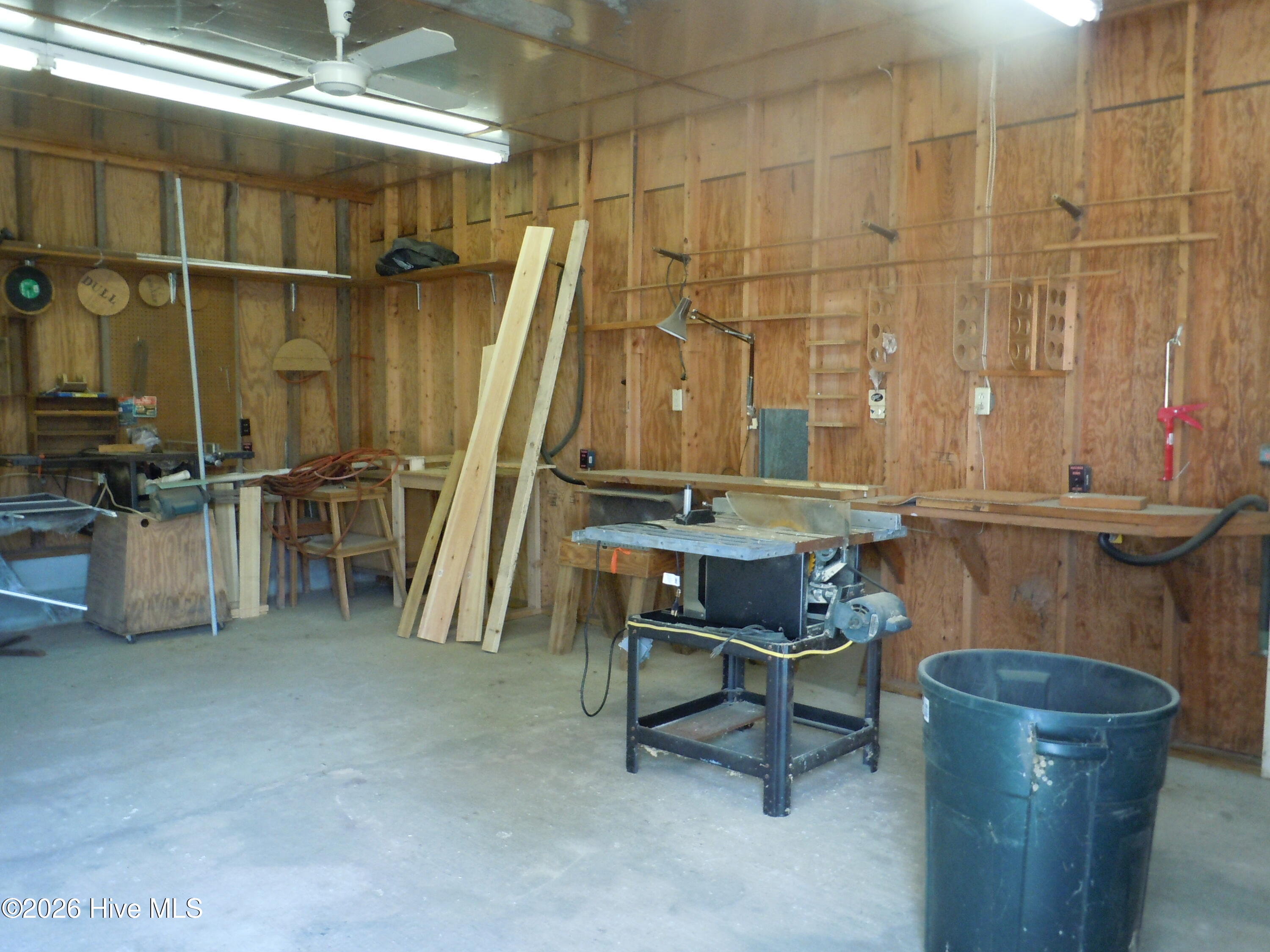 100565752 | Photo 47