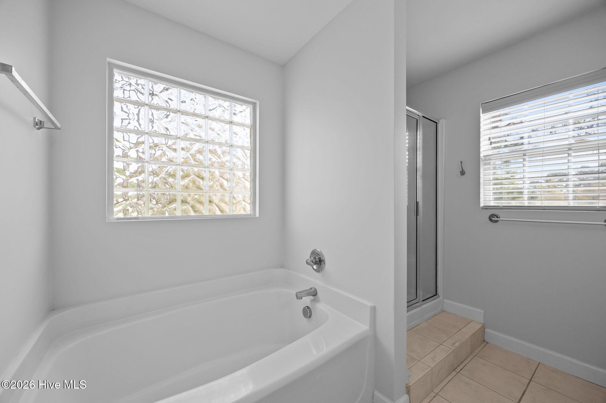 100565984 | Photo 36