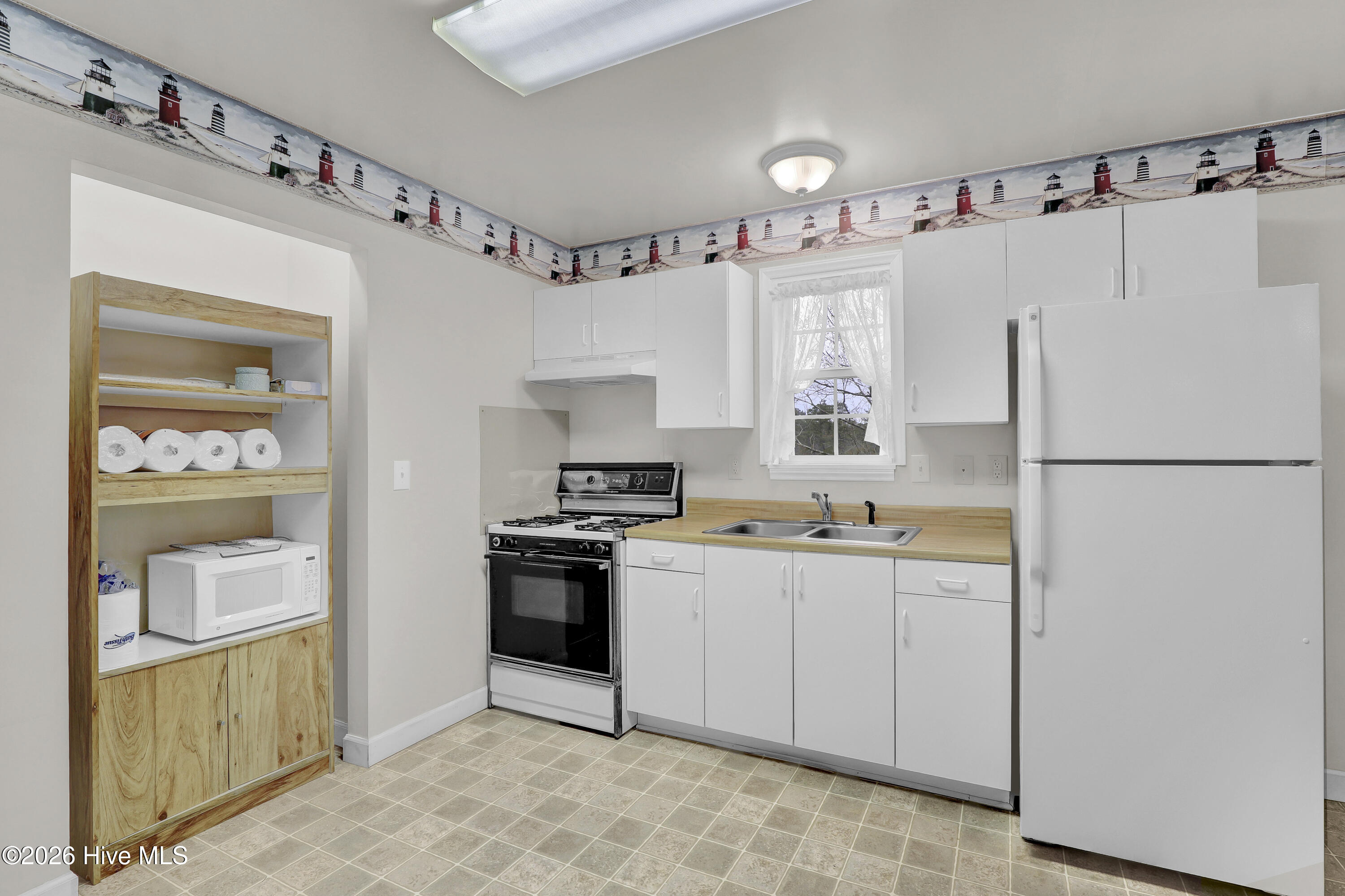 100563243 | Photo 39