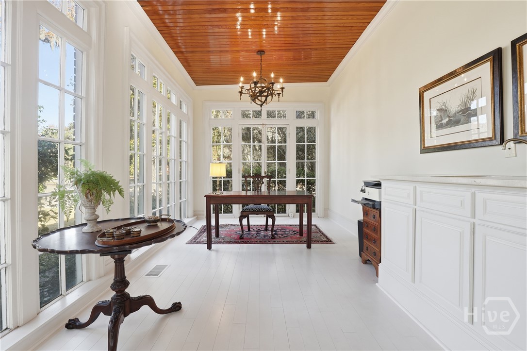 103 E 51st Street, Savannah, GA 31405 Listing Photo  17