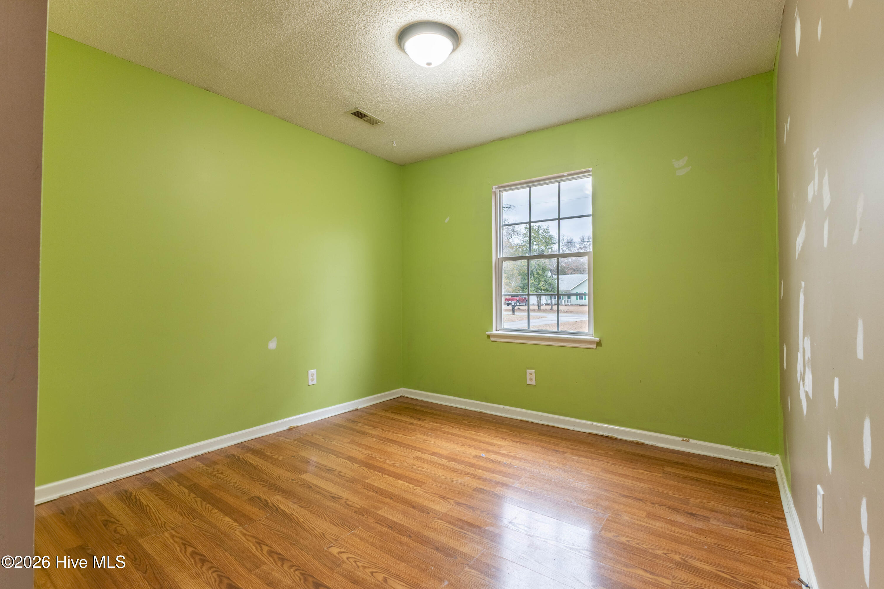 100556255 | Photo 27