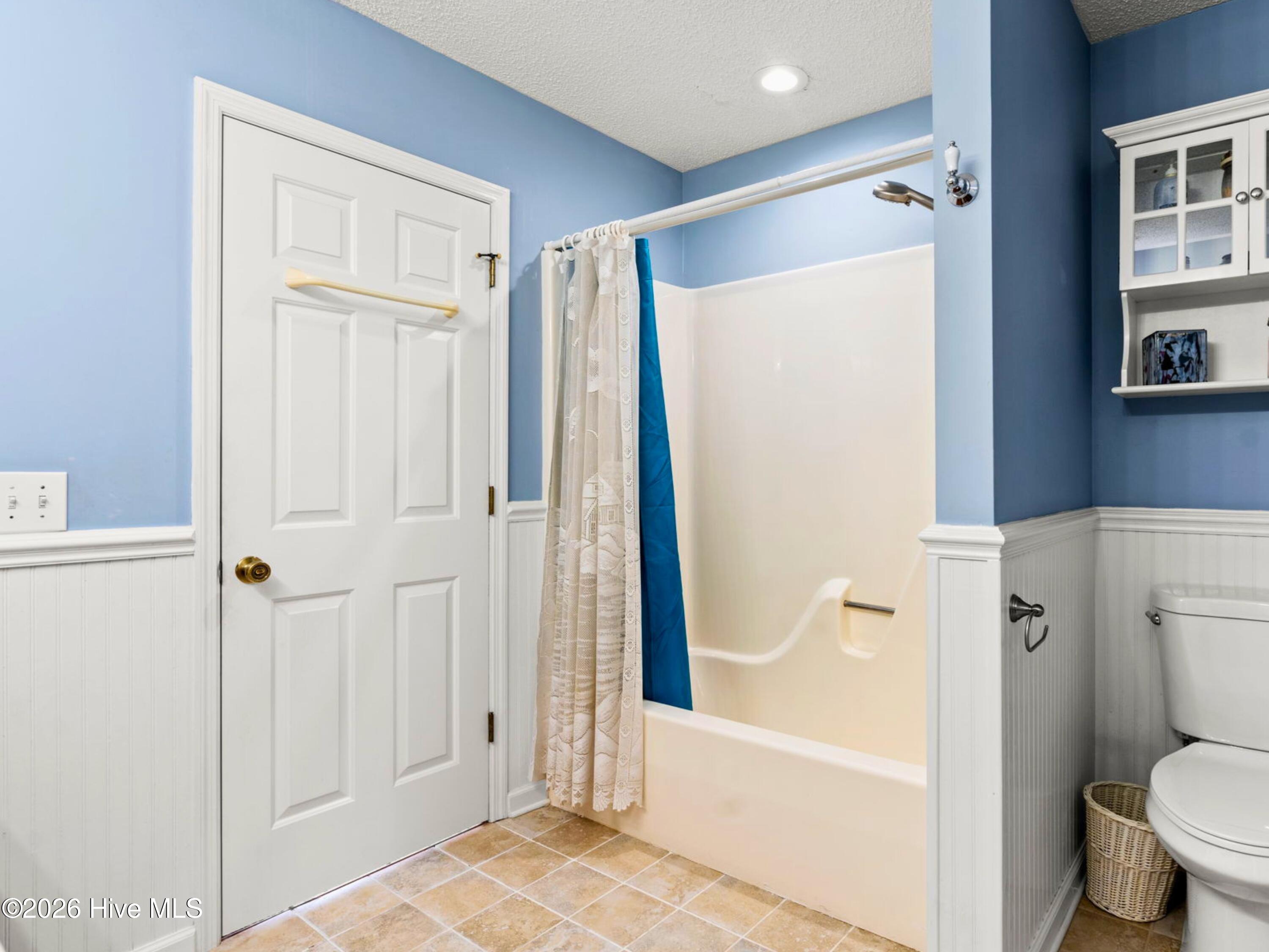 100564720 | Photo 21