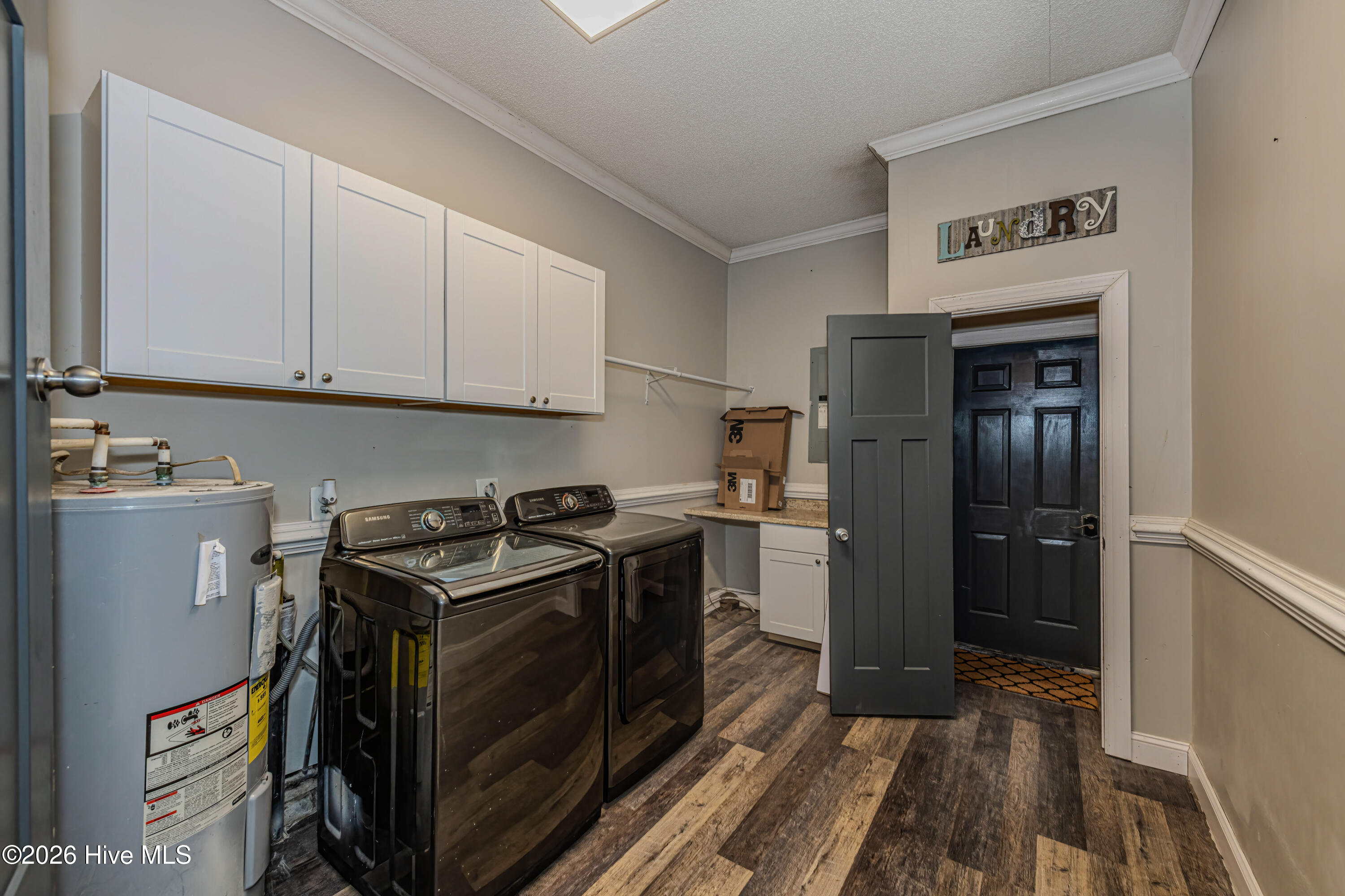 100549124 | Photo 37